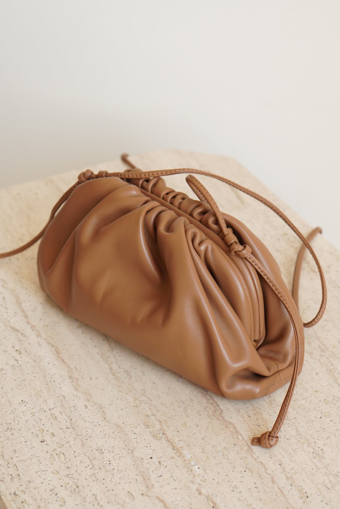 BOTTEGA VENETA MINI POUCH | TAN
