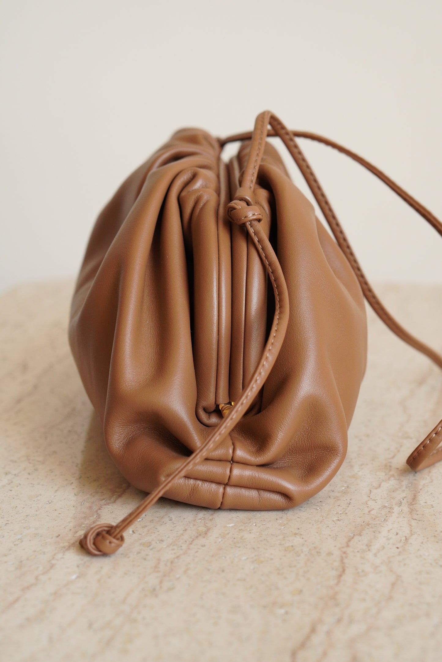 BOTTEGA VENETA MINI POUCH | TAN