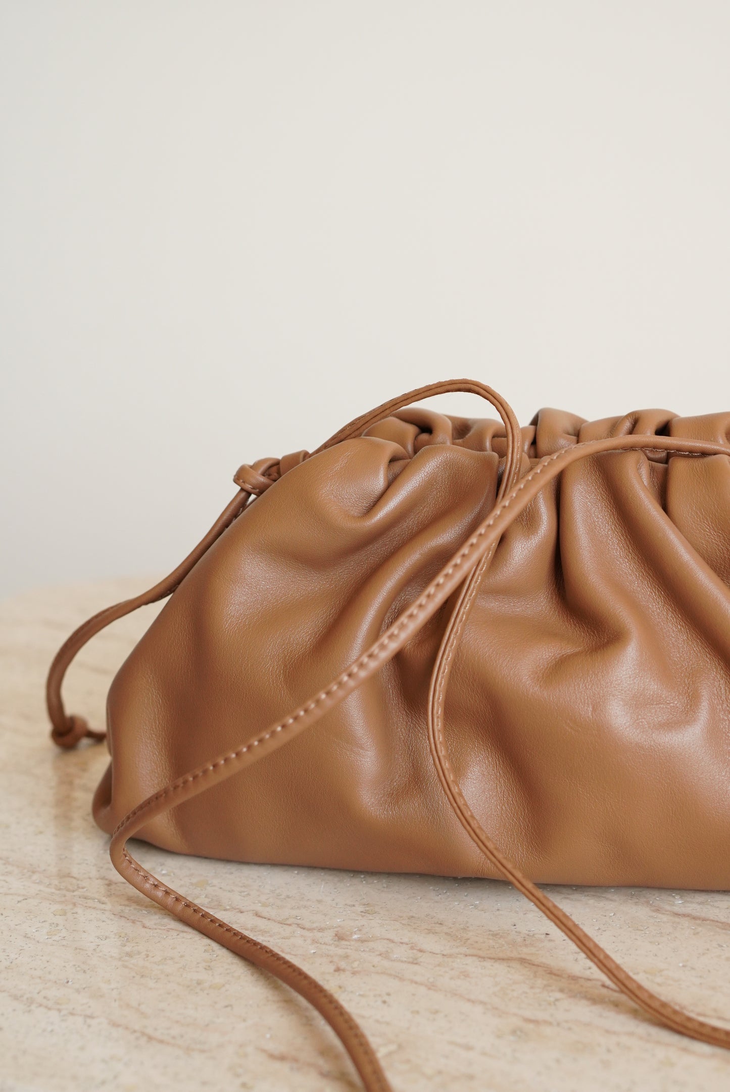 BOTTEGA VENETA MINI POUCH | TAN
