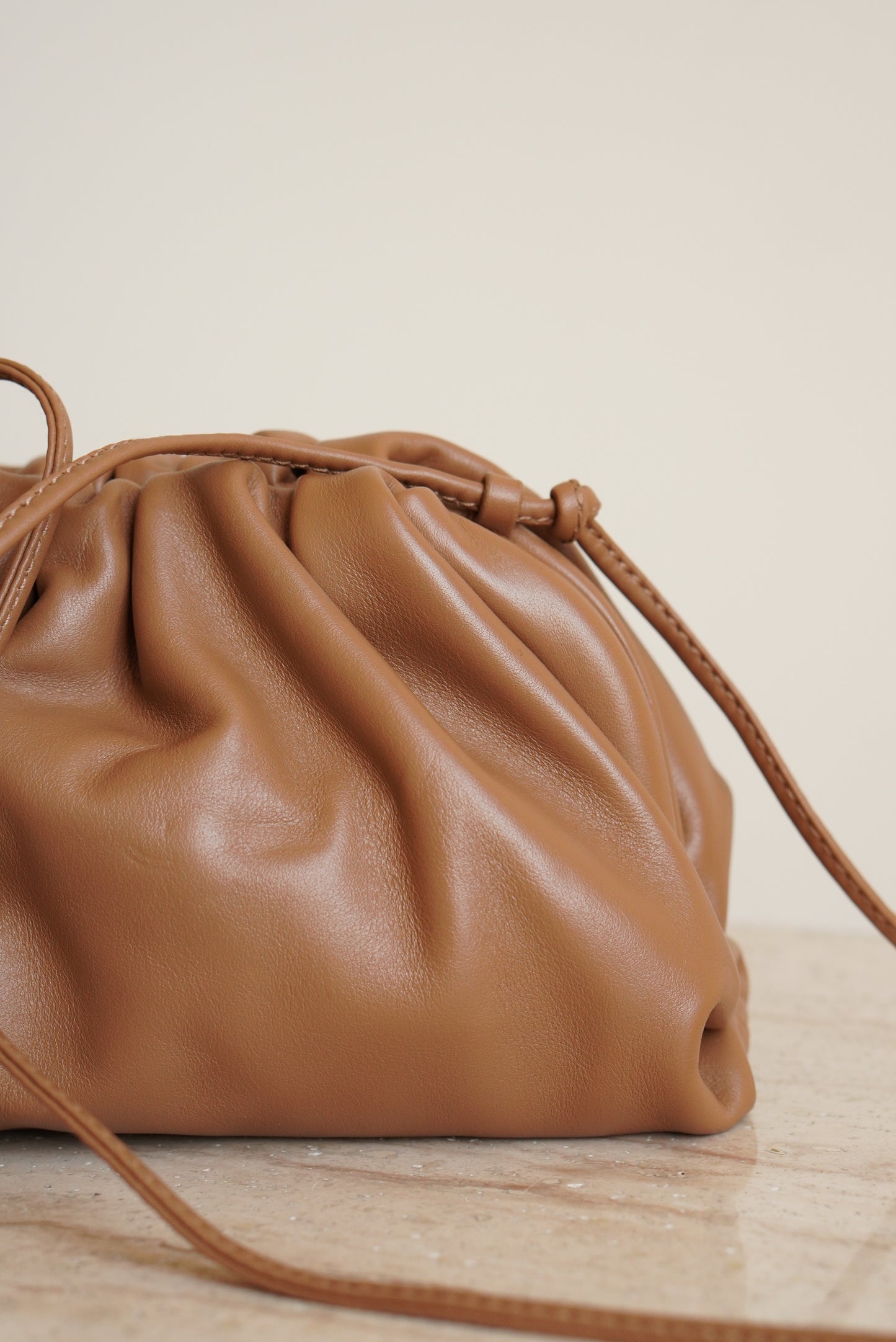 BOTTEGA VENETA MINI POUCH | TAN
