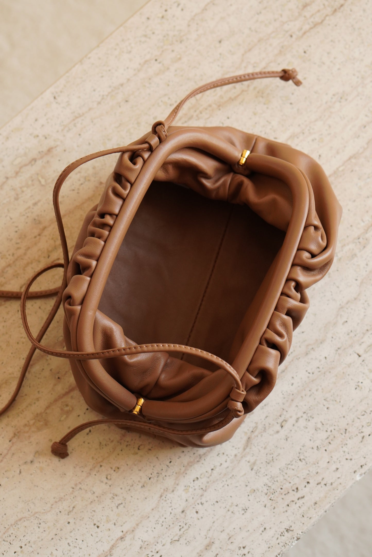 BOTTEGA VENETA MINI POUCH | TAN
