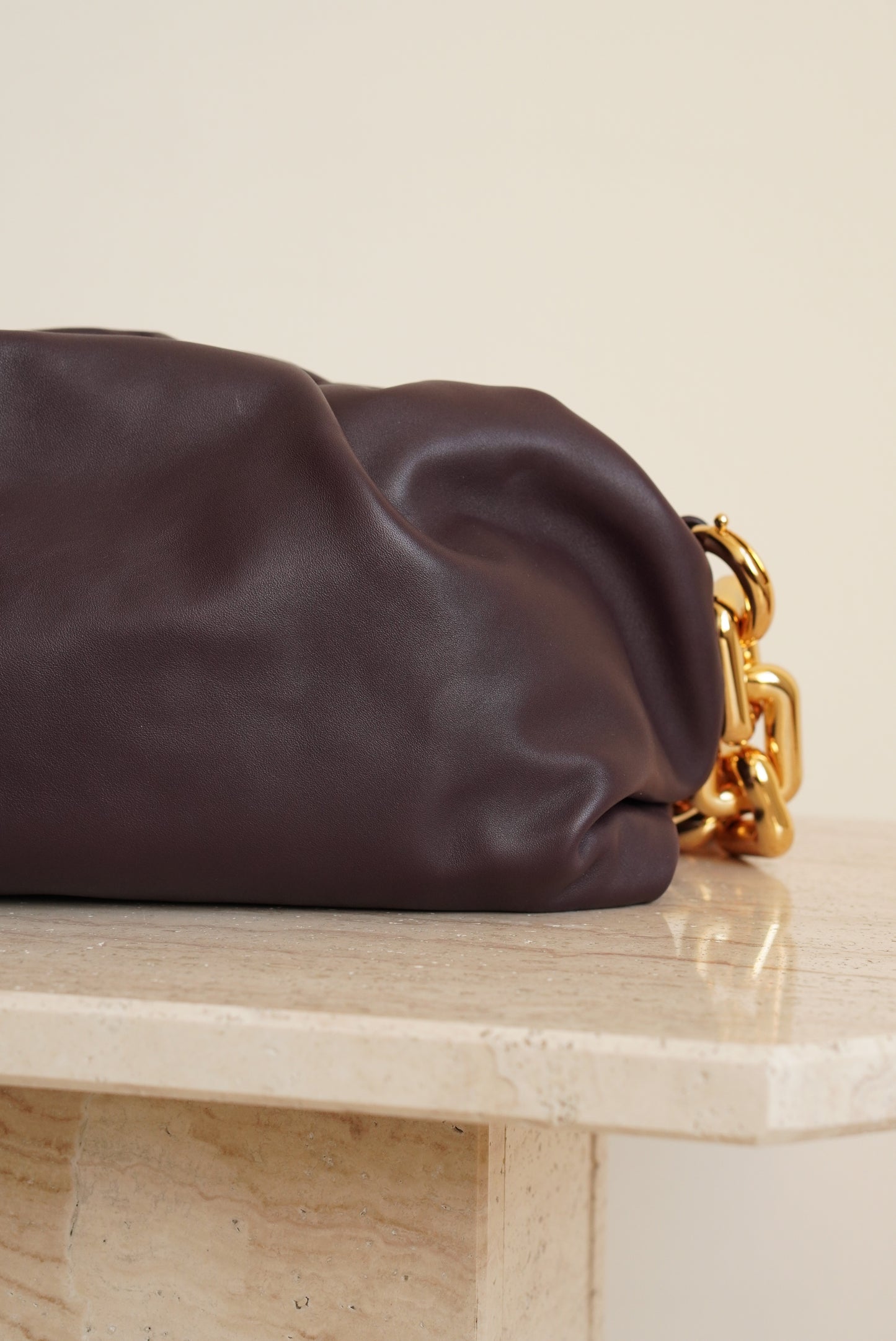 BOTTEGA VENETA CHAIN POUCH | GRAPE