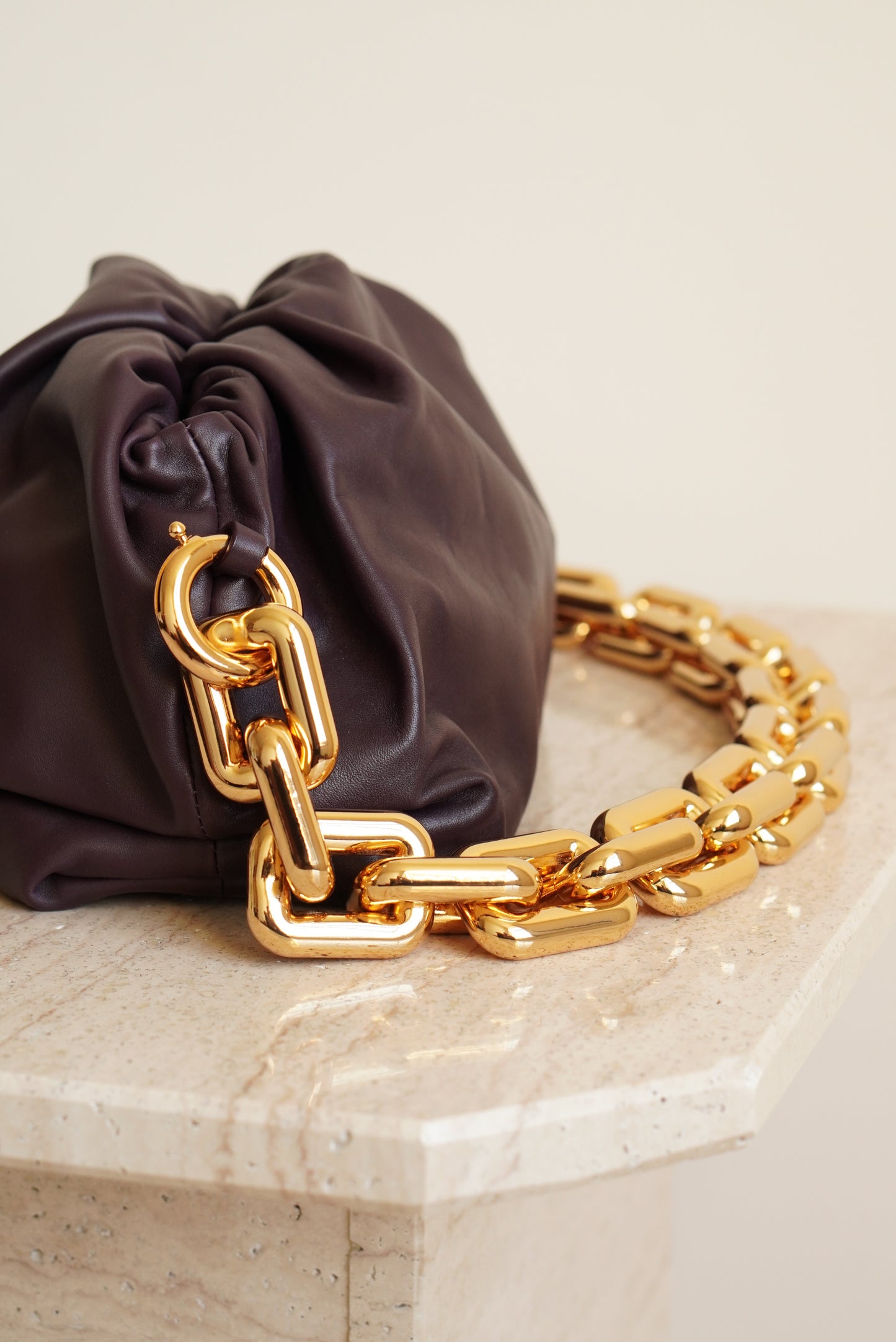 BOTTEGA VENETA CHAIN POUCH | GRAPE
