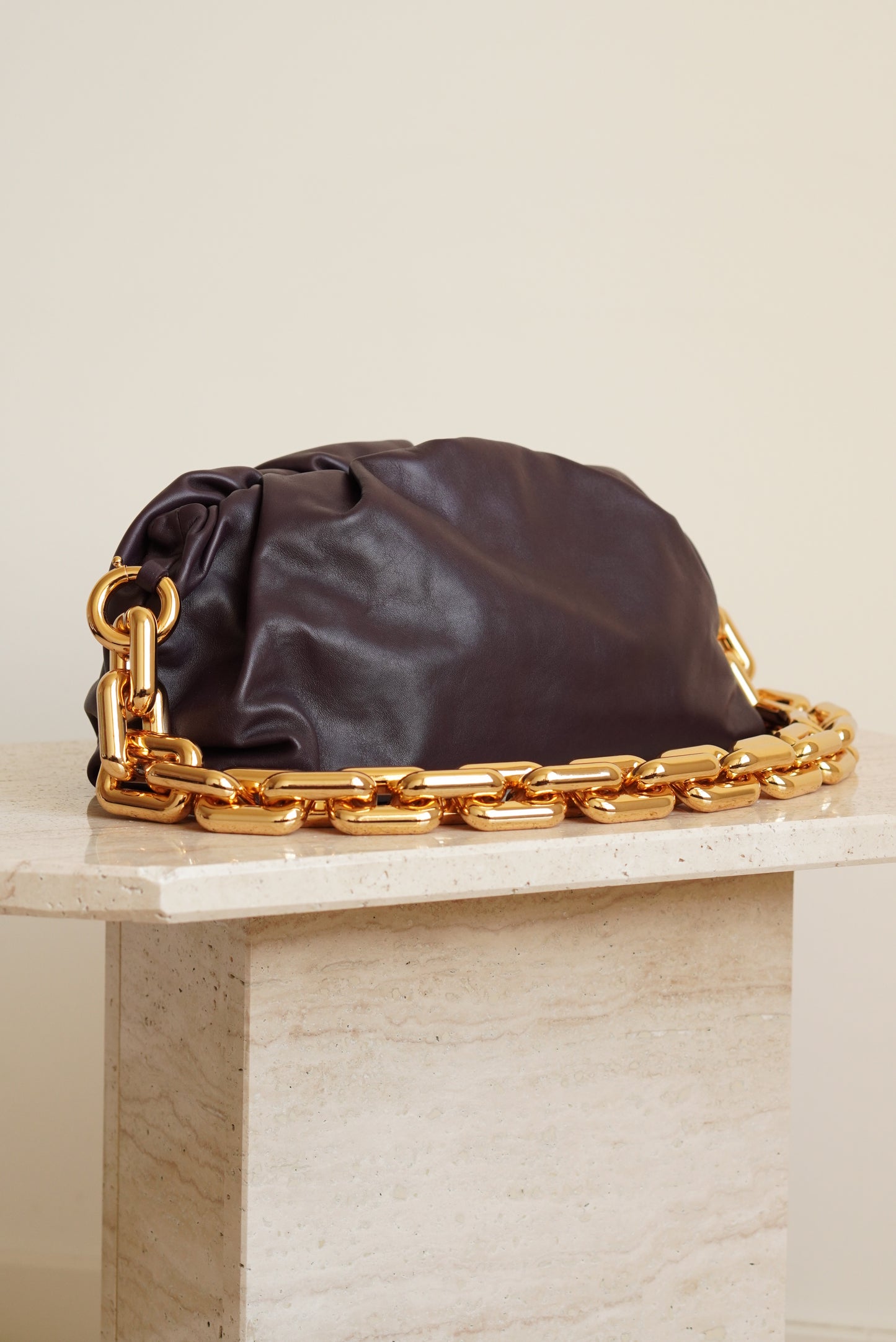 BOTTEGA VENETA CHAIN POUCH | GRAPE
