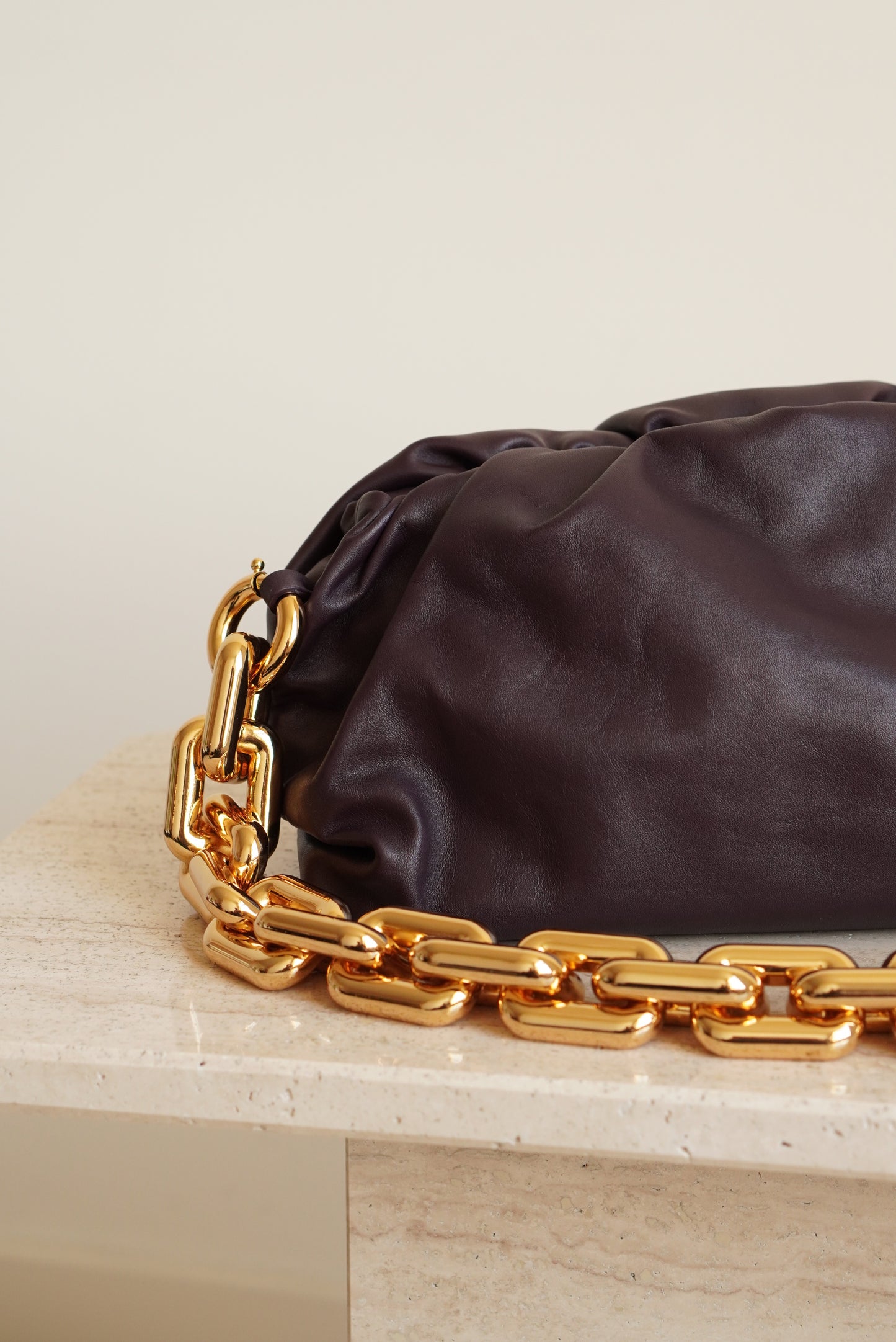 BOTTEGA VENETA CHAIN POUCH | GRAPE