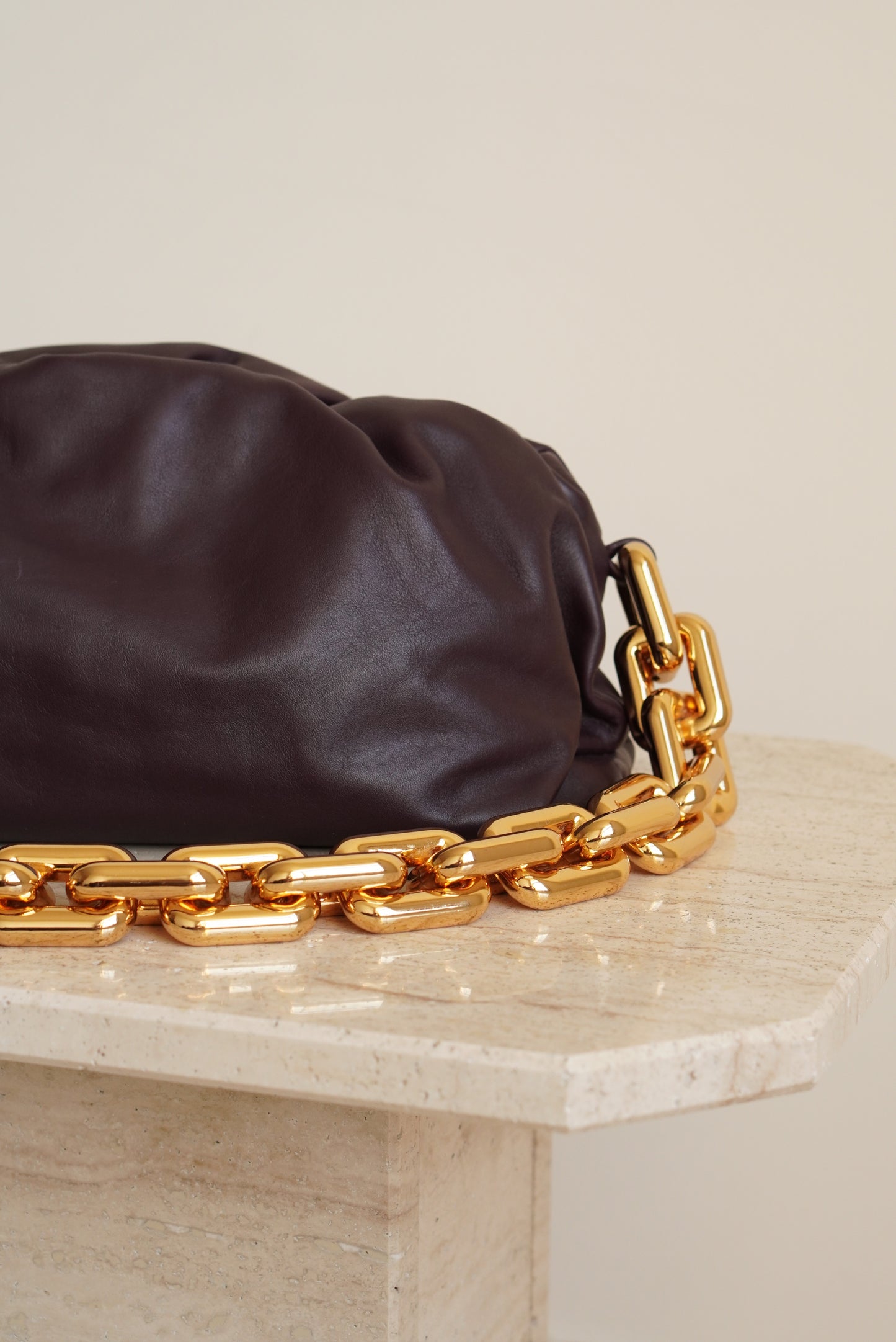 BOTTEGA VENETA CHAIN POUCH | GRAPE