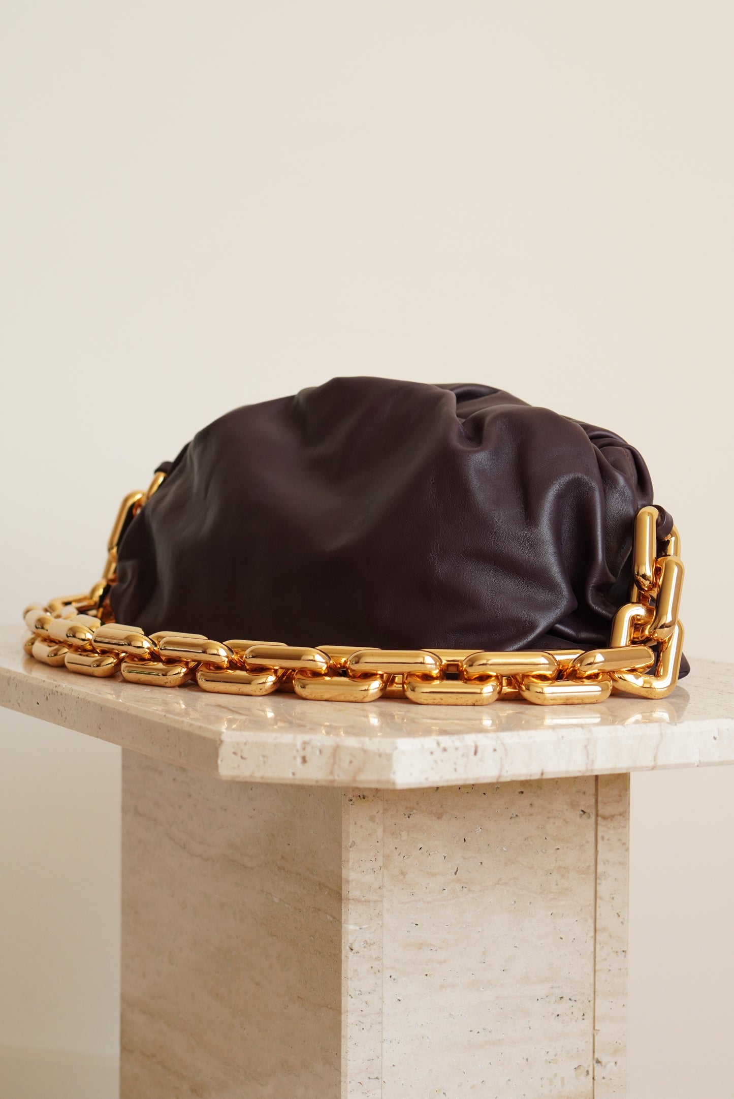 BOTTEGA VENETA CHAIN POUCH | GRAPE