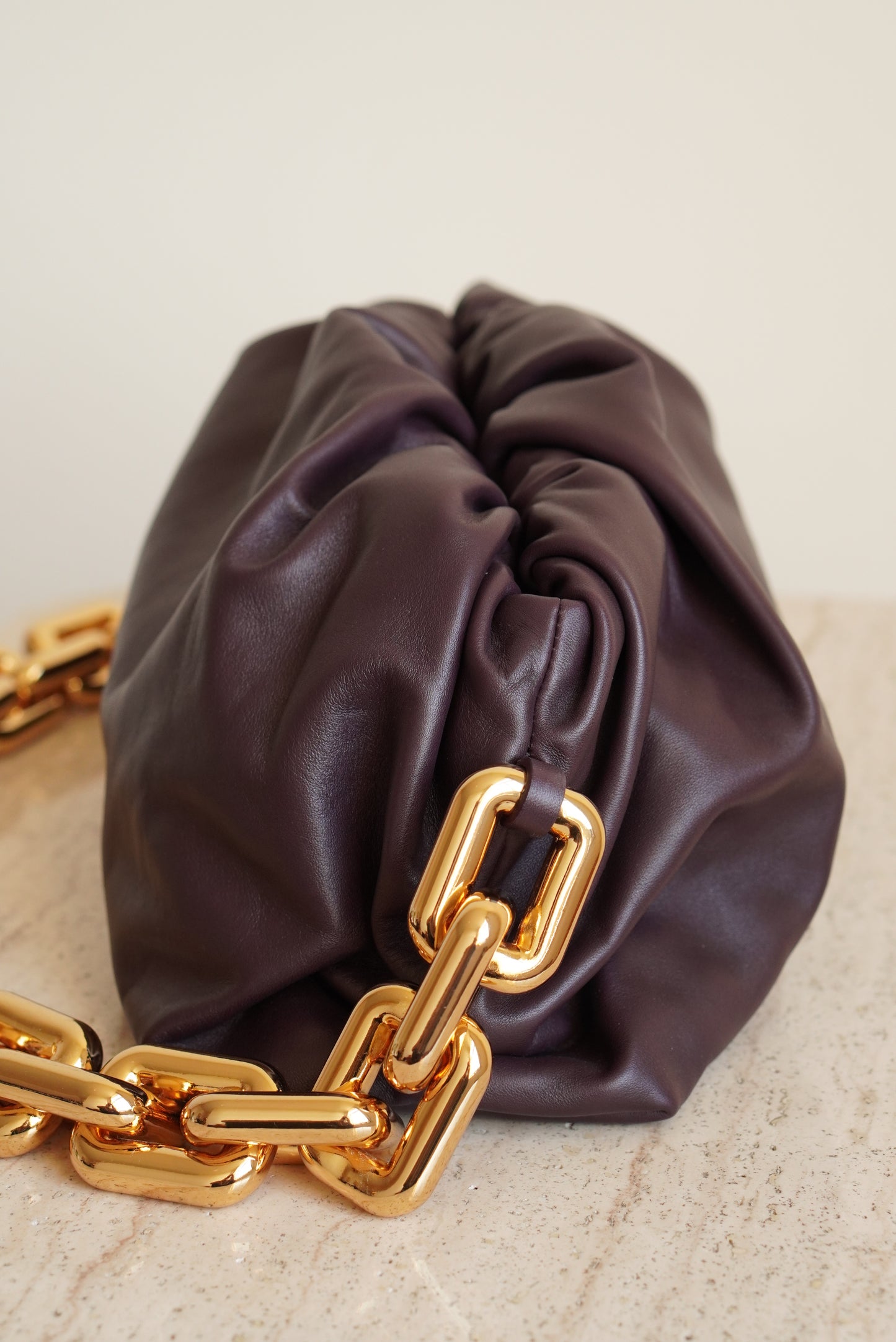 BOTTEGA VENETA CHAIN POUCH | GRAPE