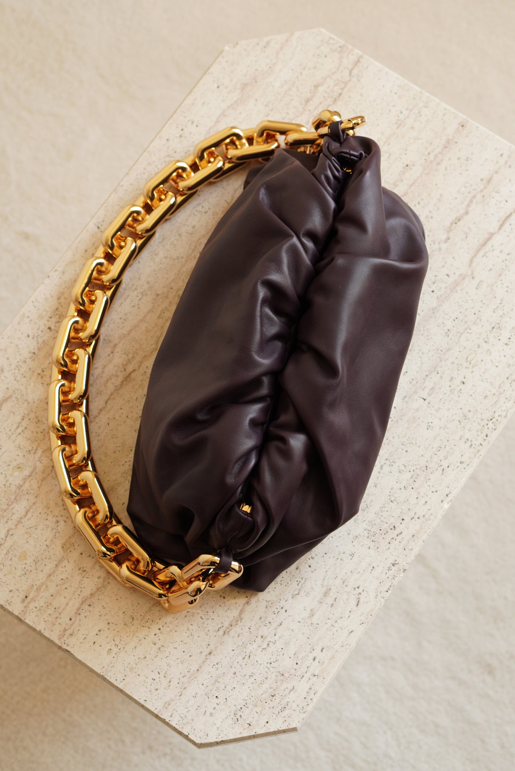 BOTTEGA VENETA CHAIN POUCH | GRAPE