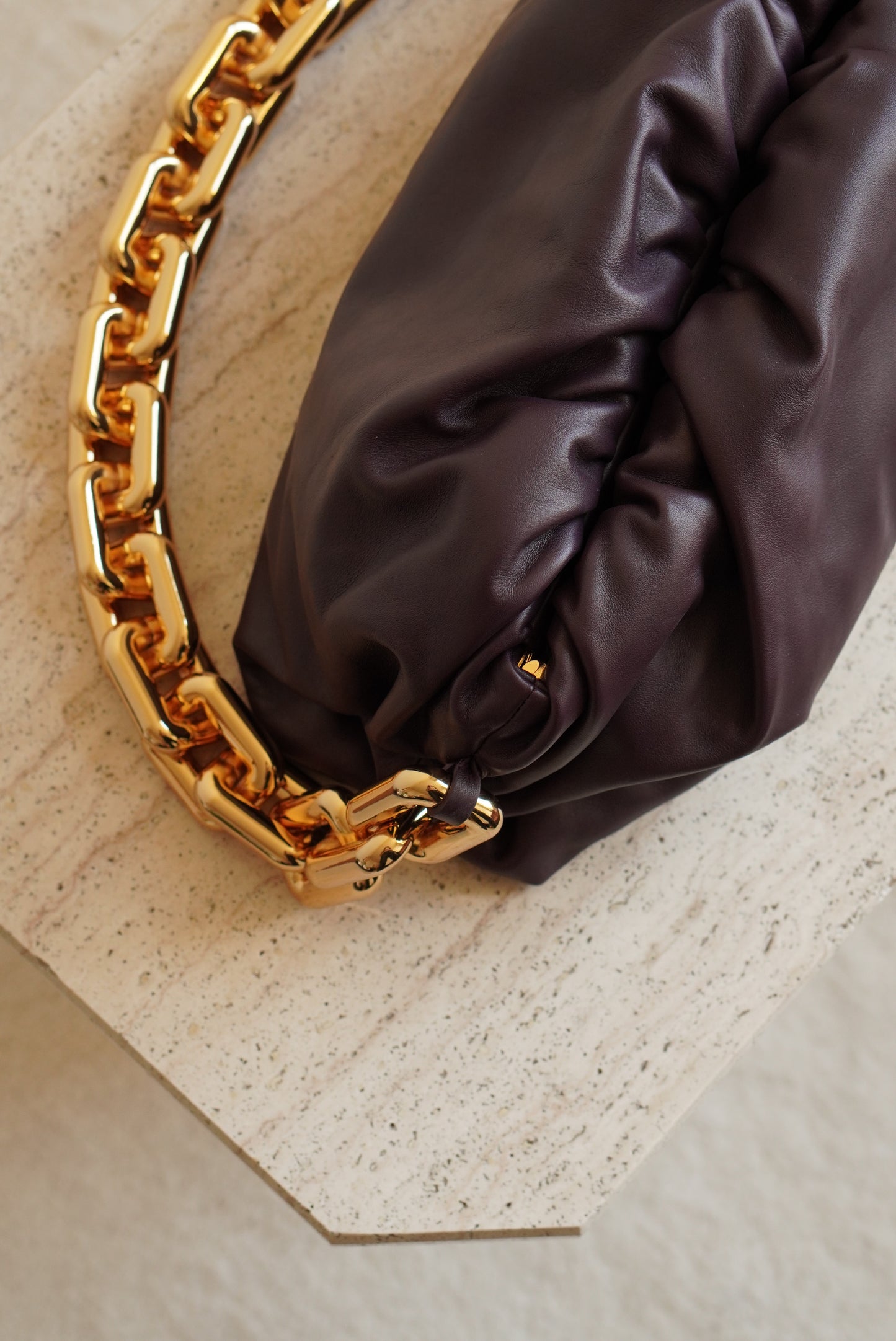 BOTTEGA VENETA CHAIN POUCH | GRAPE