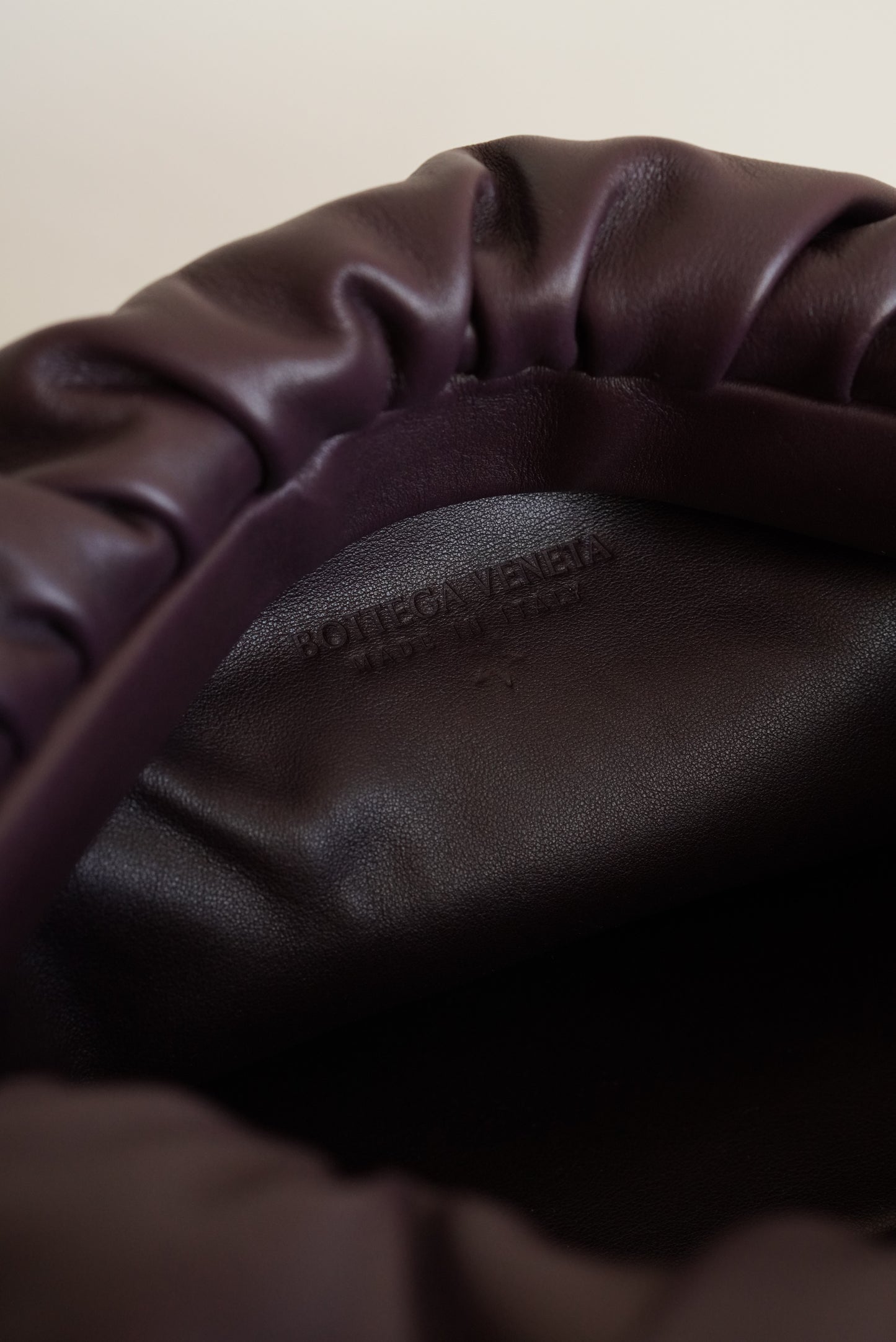 BOTTEGA VENETA CHAIN POUCH | GRAPE