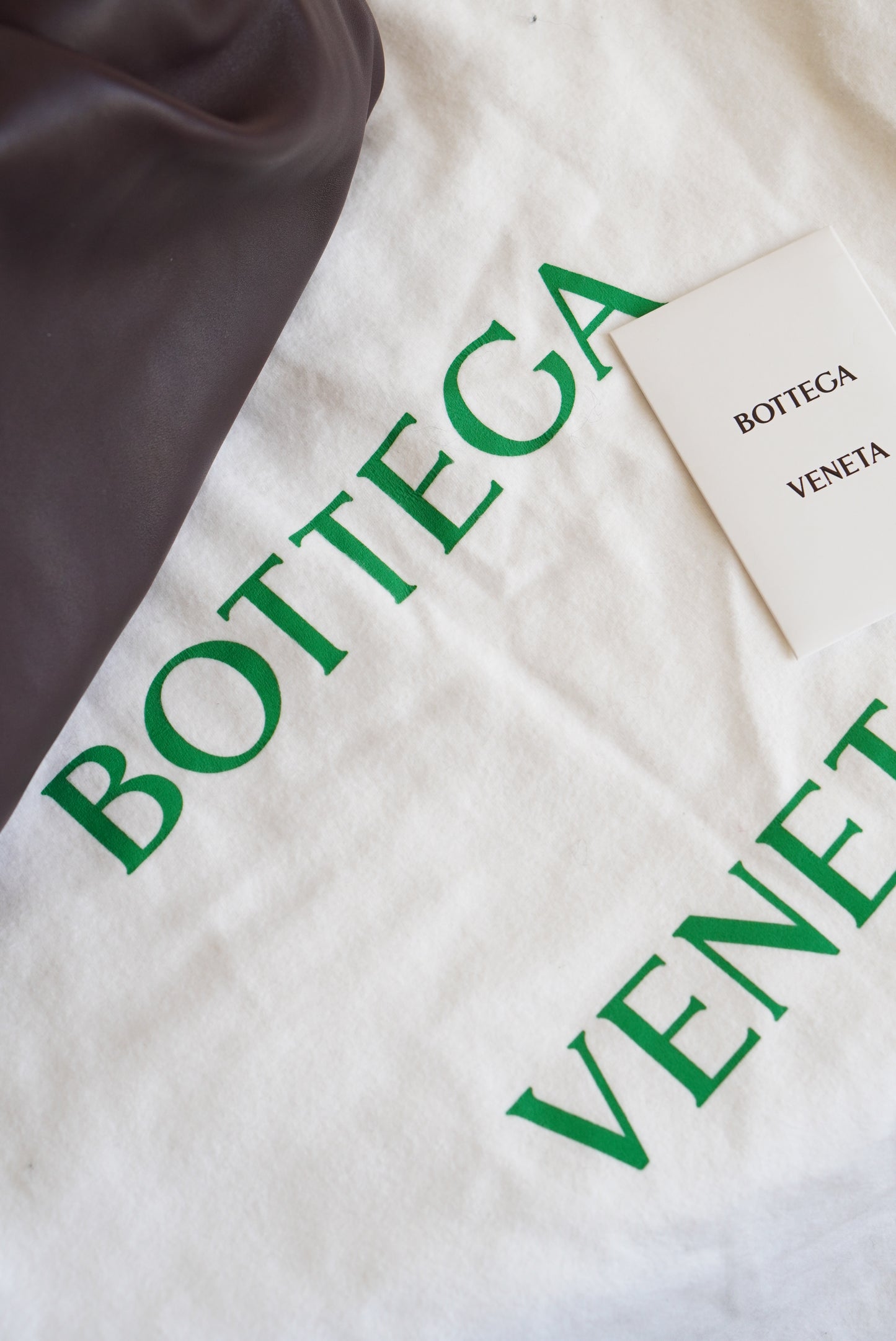 BOTTEGA VENETA CHAIN POUCH | GRAPE