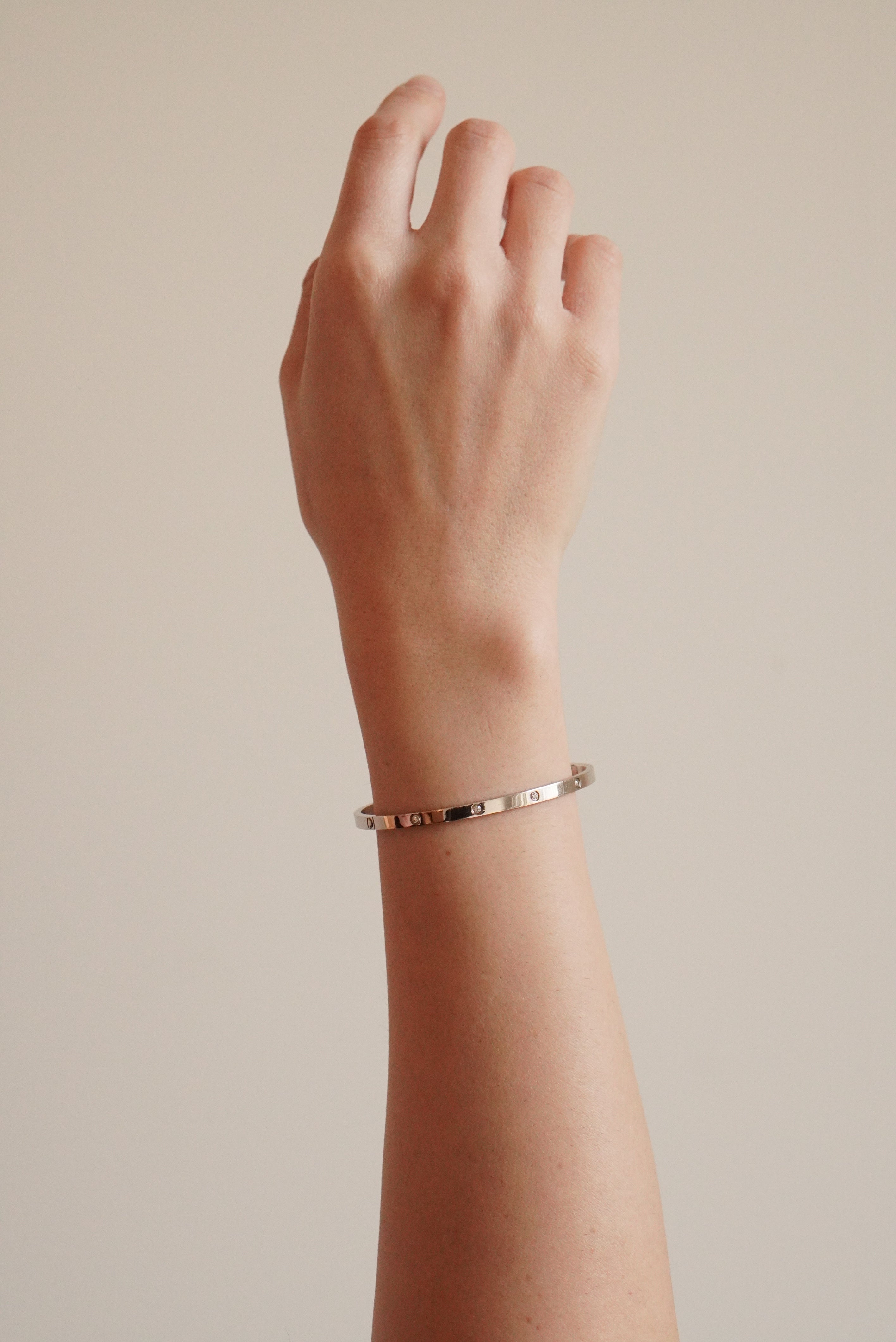 CARTIER LOVE BRACELET SMALL 10 DIAMONDS | WHITE GOLD