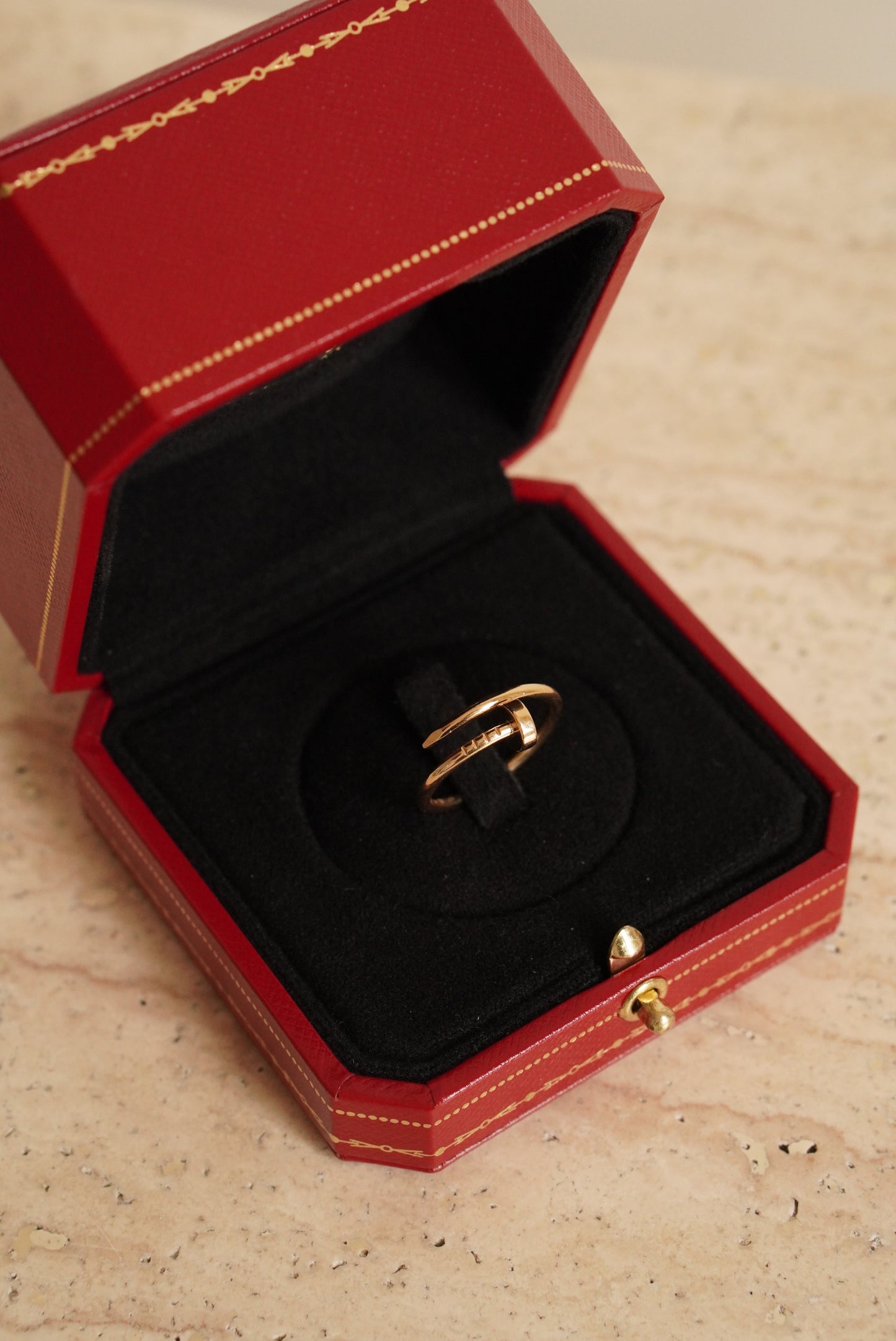 CARTIER JUSTE UN CLOU RING SMALL | YELLOW GOLD