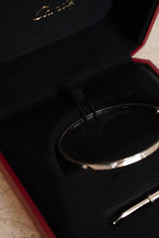 CARTIER LOVE BRACELET SMALL 10 DIAMONDS | WHITE GOLD