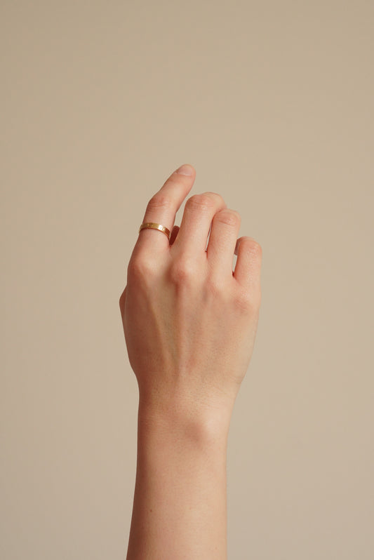 CARTIER LOVE RING SMALL | YELLOW GOLD