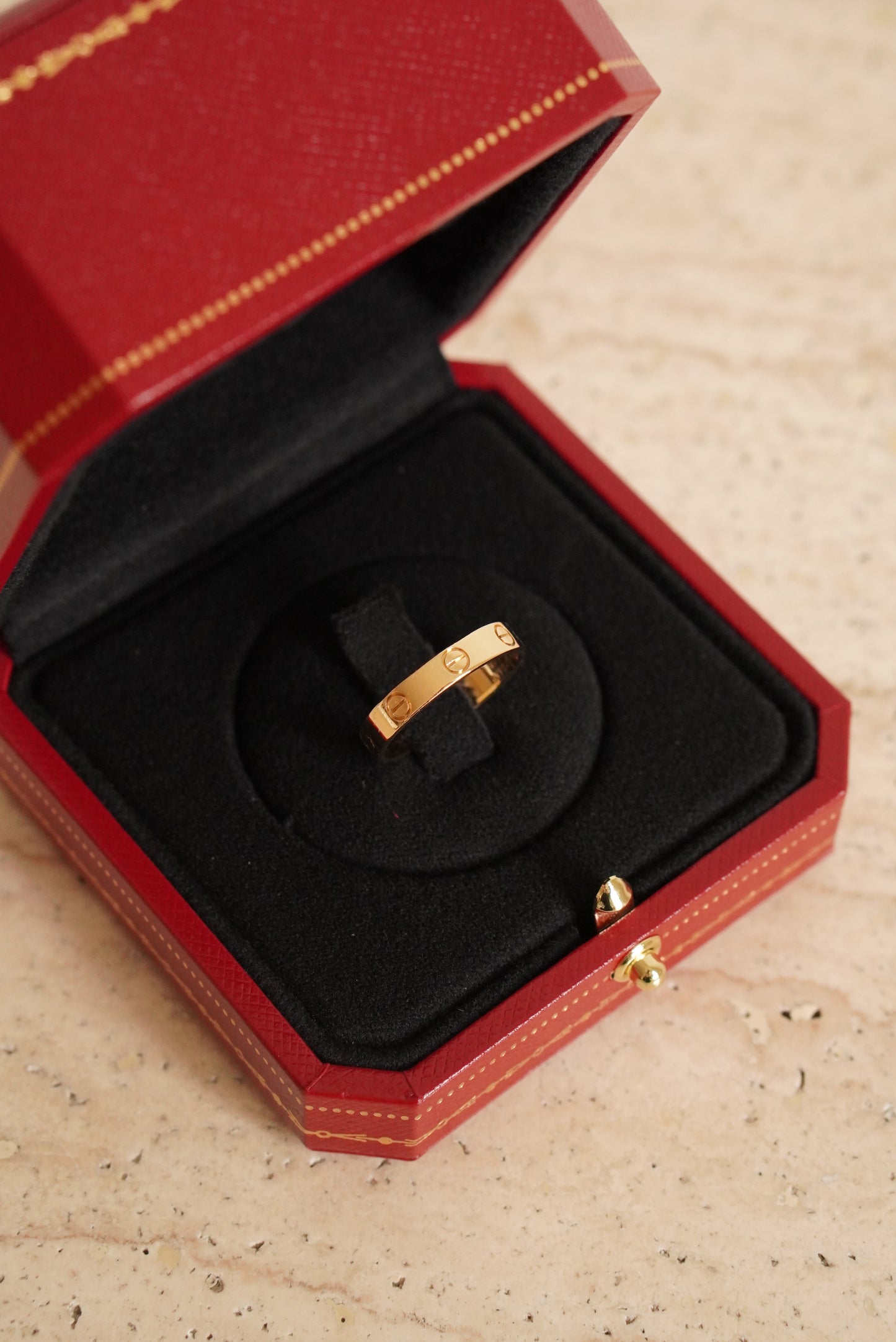 CARTIER LOVE RING SMALL | YELLOW GOLD