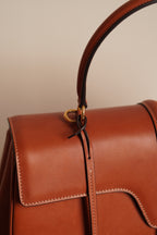 CELINE CLASSIQUE 16 | TAN