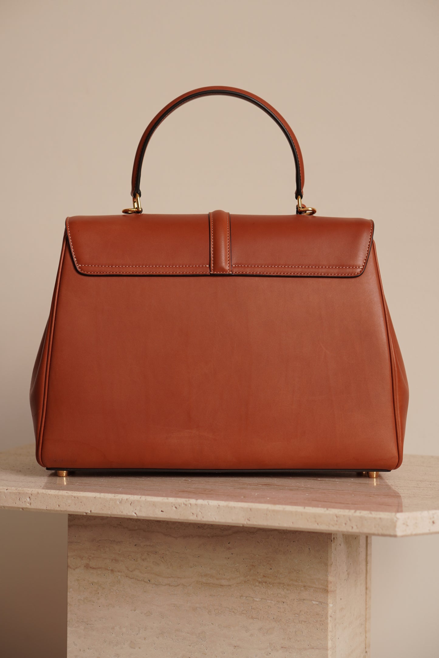 CELINE CLASSIQUE 16 | TAN