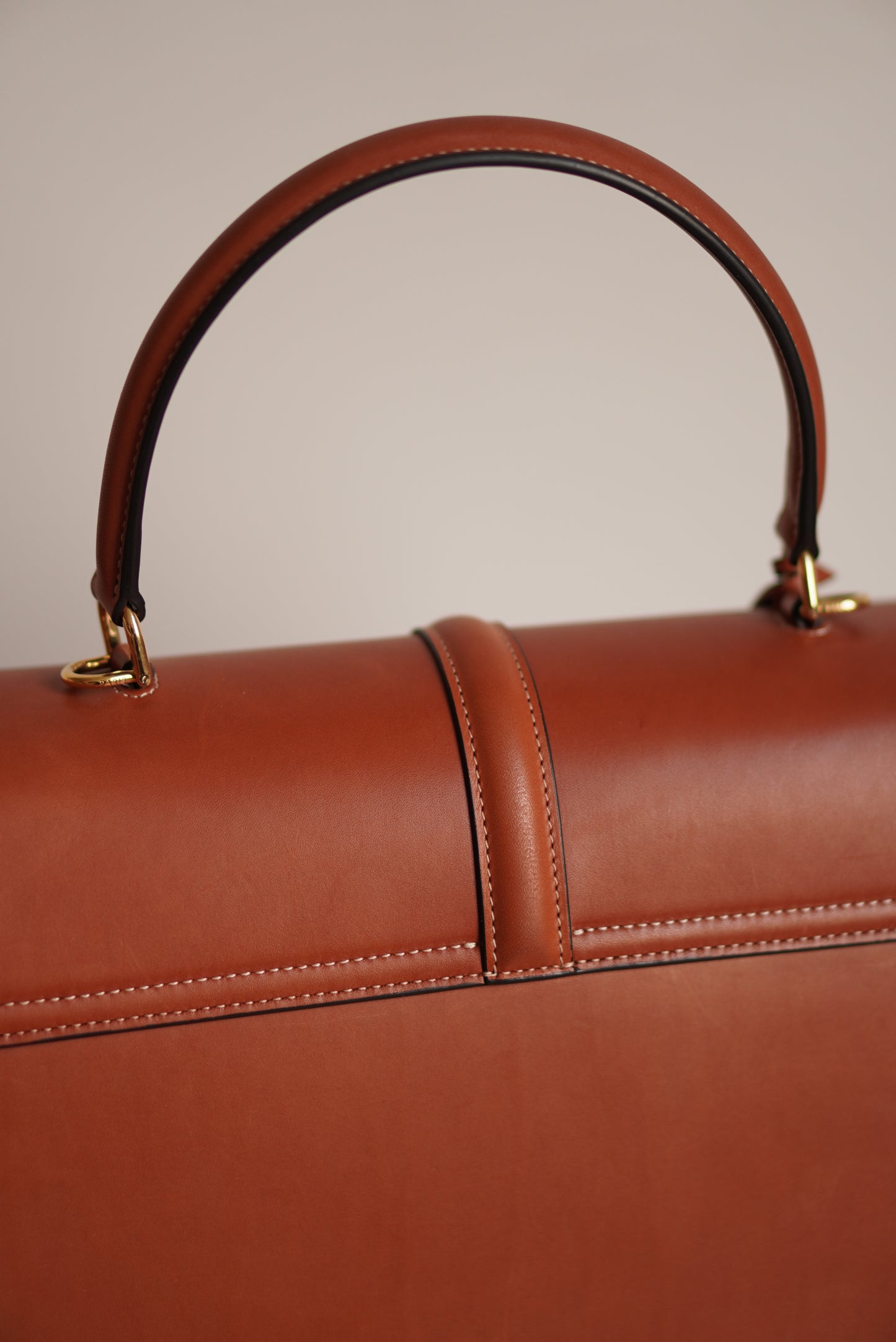 CELINE CLASSIQUE 16 | TAN