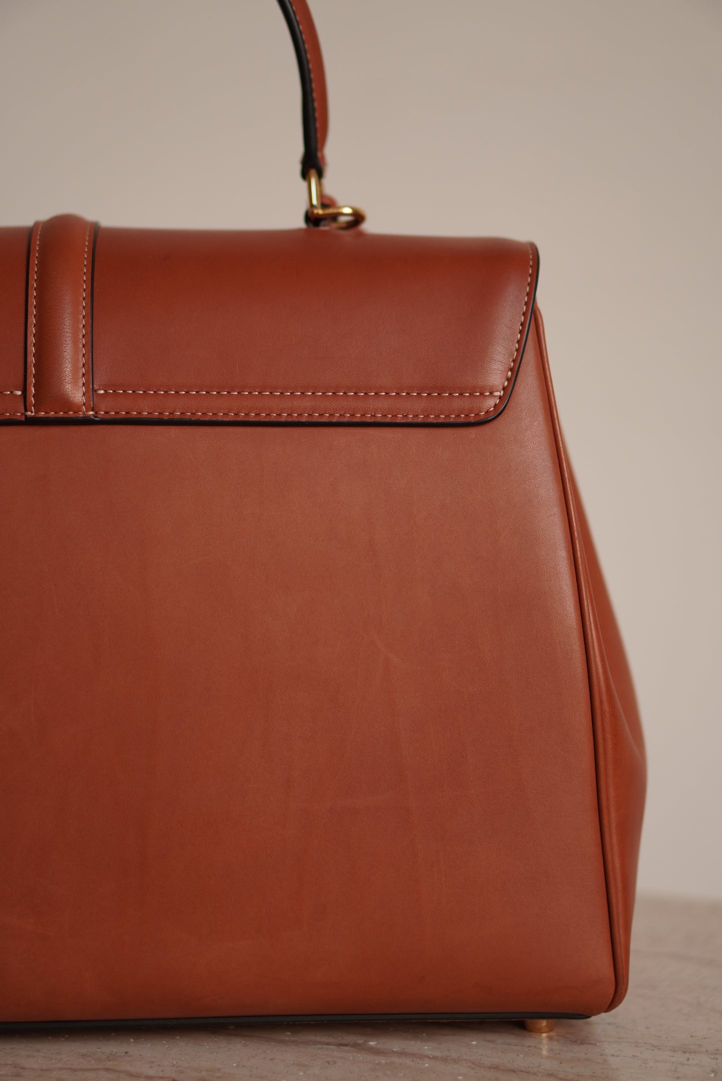 CELINE CLASSIQUE 16 | TAN