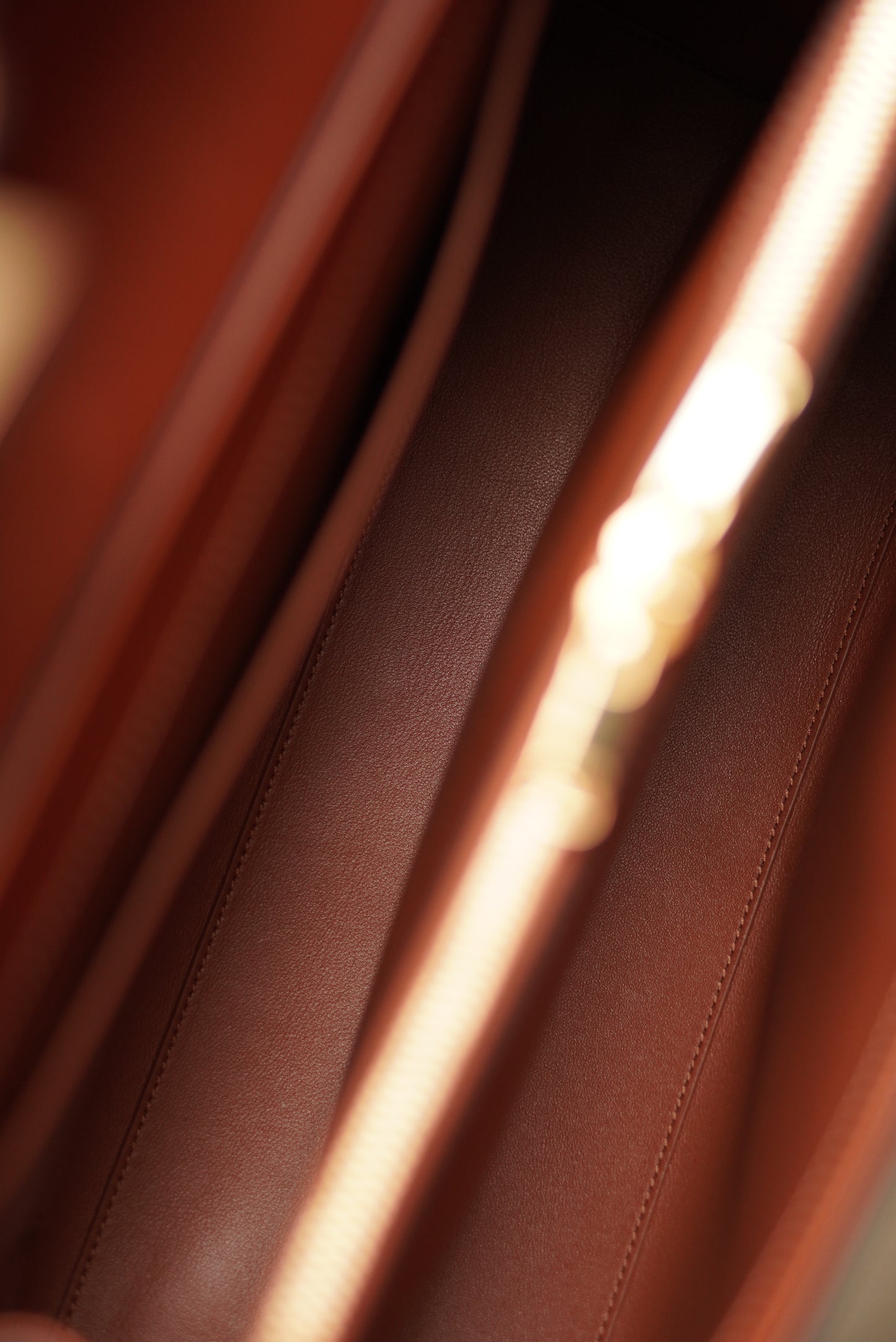 CELINE CLASSIQUE 16 | TAN