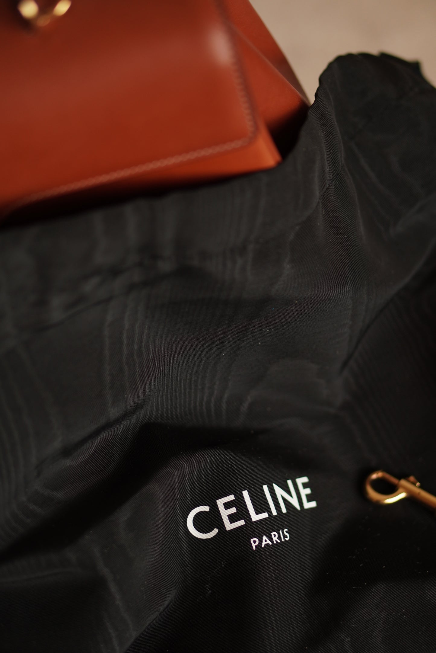 CELINE CLASSIQUE 16 | TAN