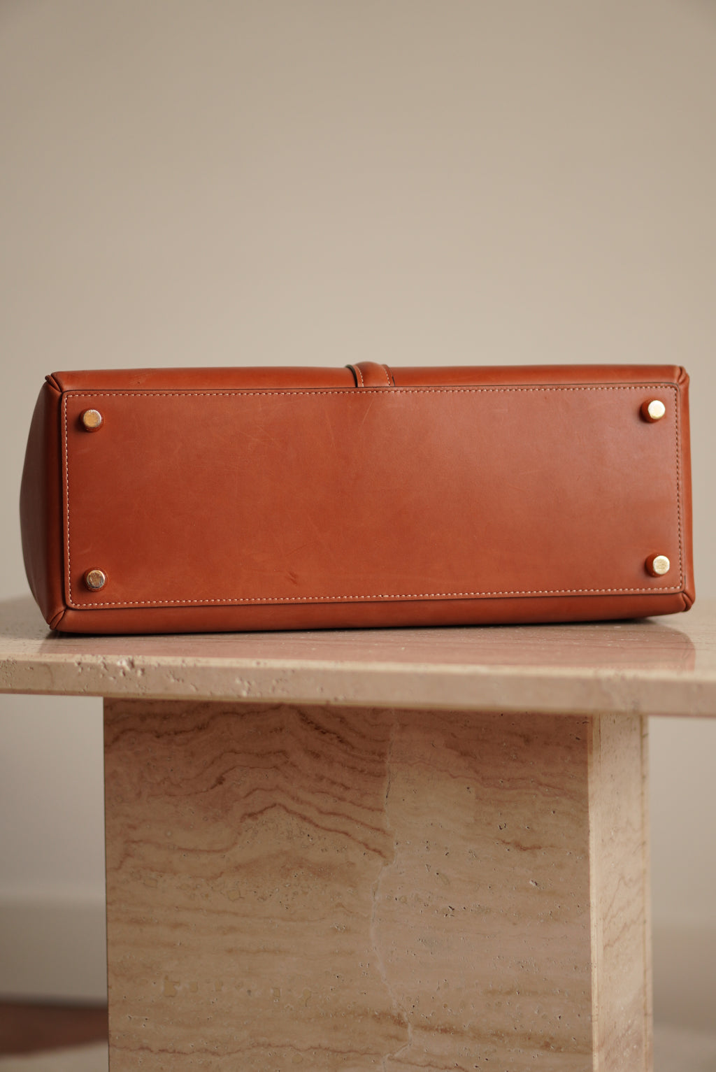 CELINE CLASSIQUE 16 | TAN