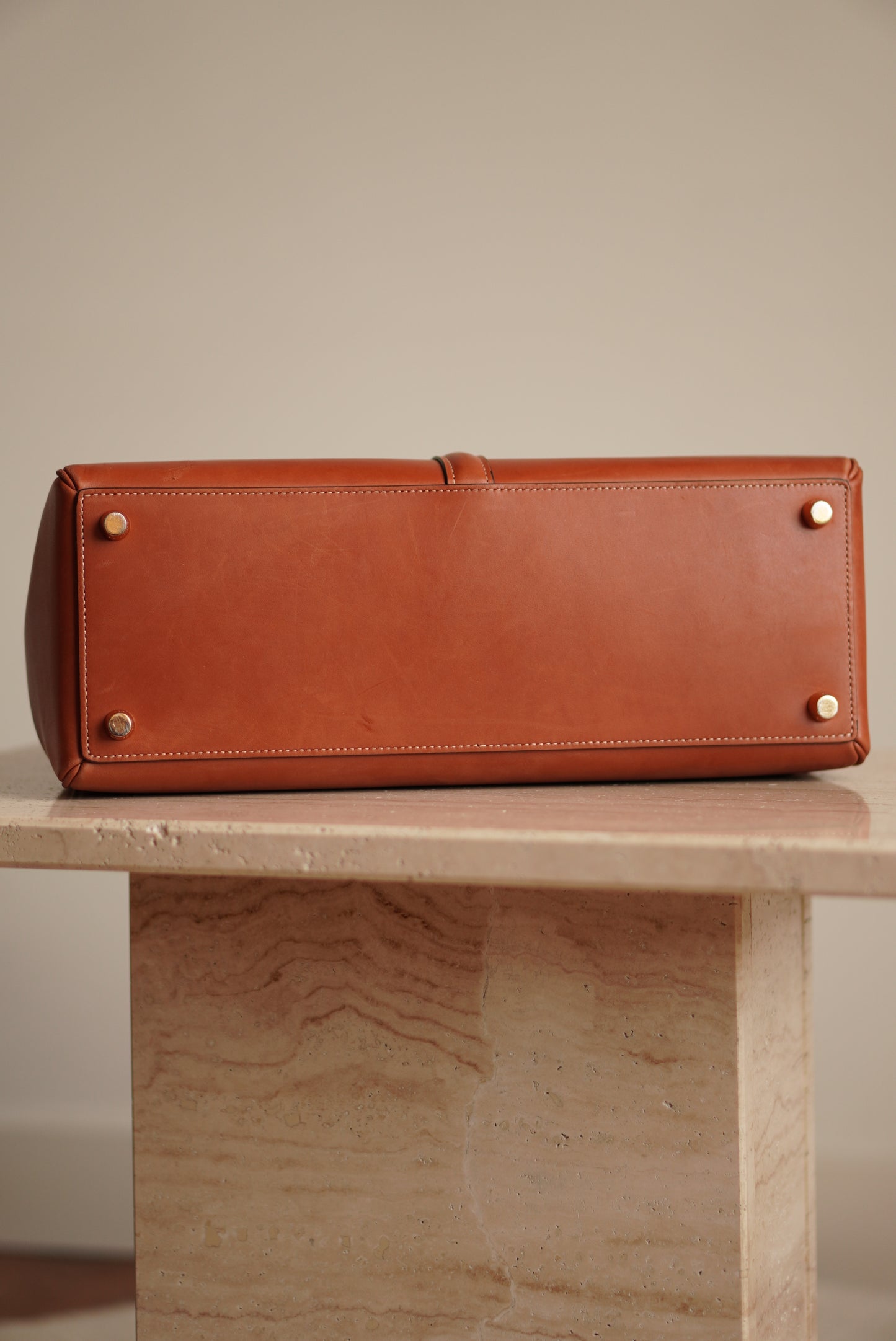 CELINE CLASSIQUE 16 | TAN