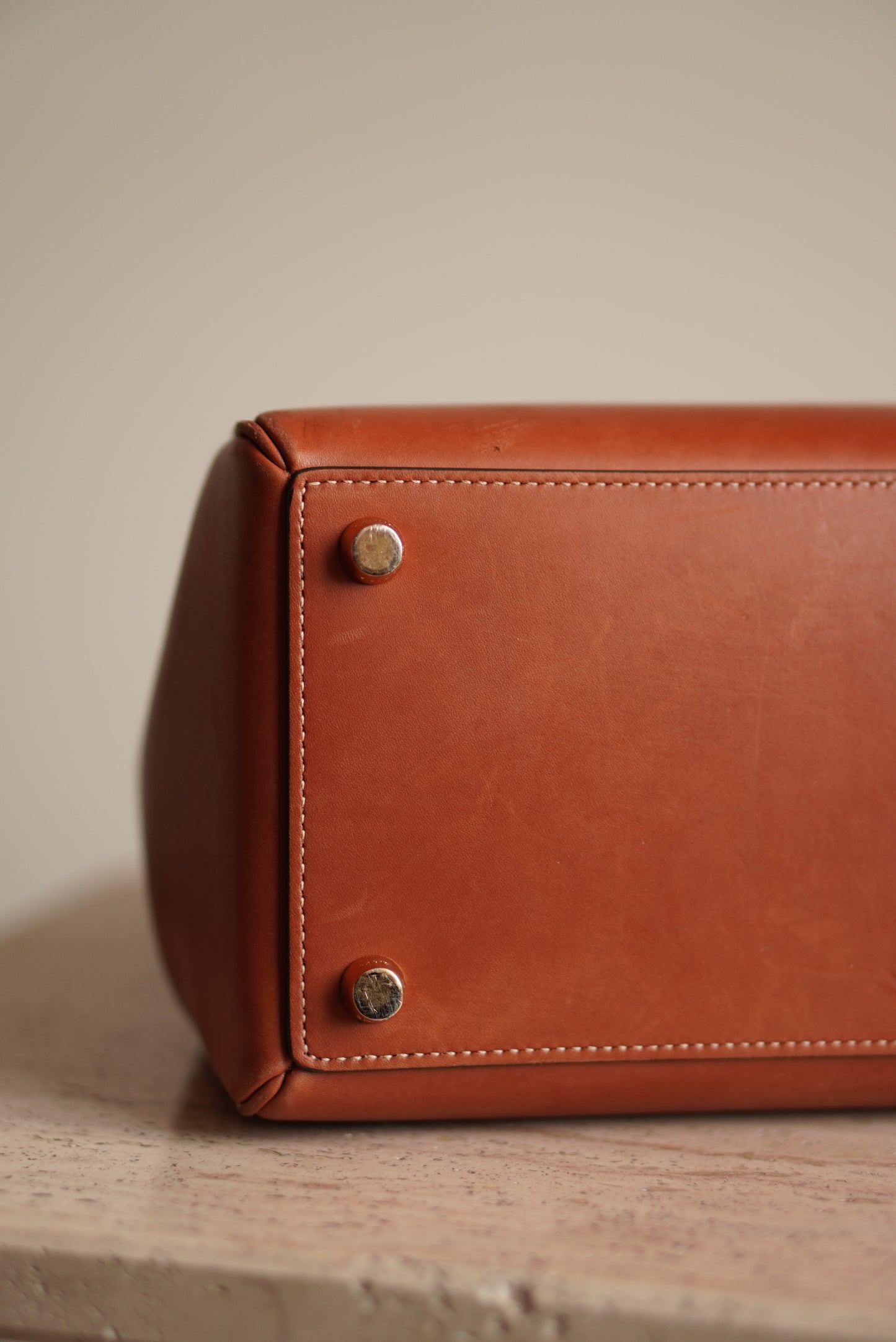 CELINE CLASSIQUE 16 | TAN