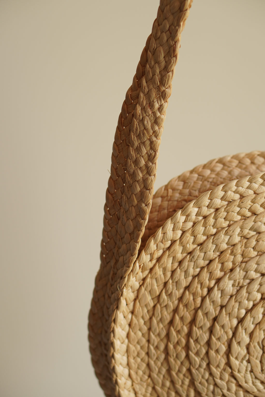 CELINE TRIOMPHE RAFFIA SMALL ROUND