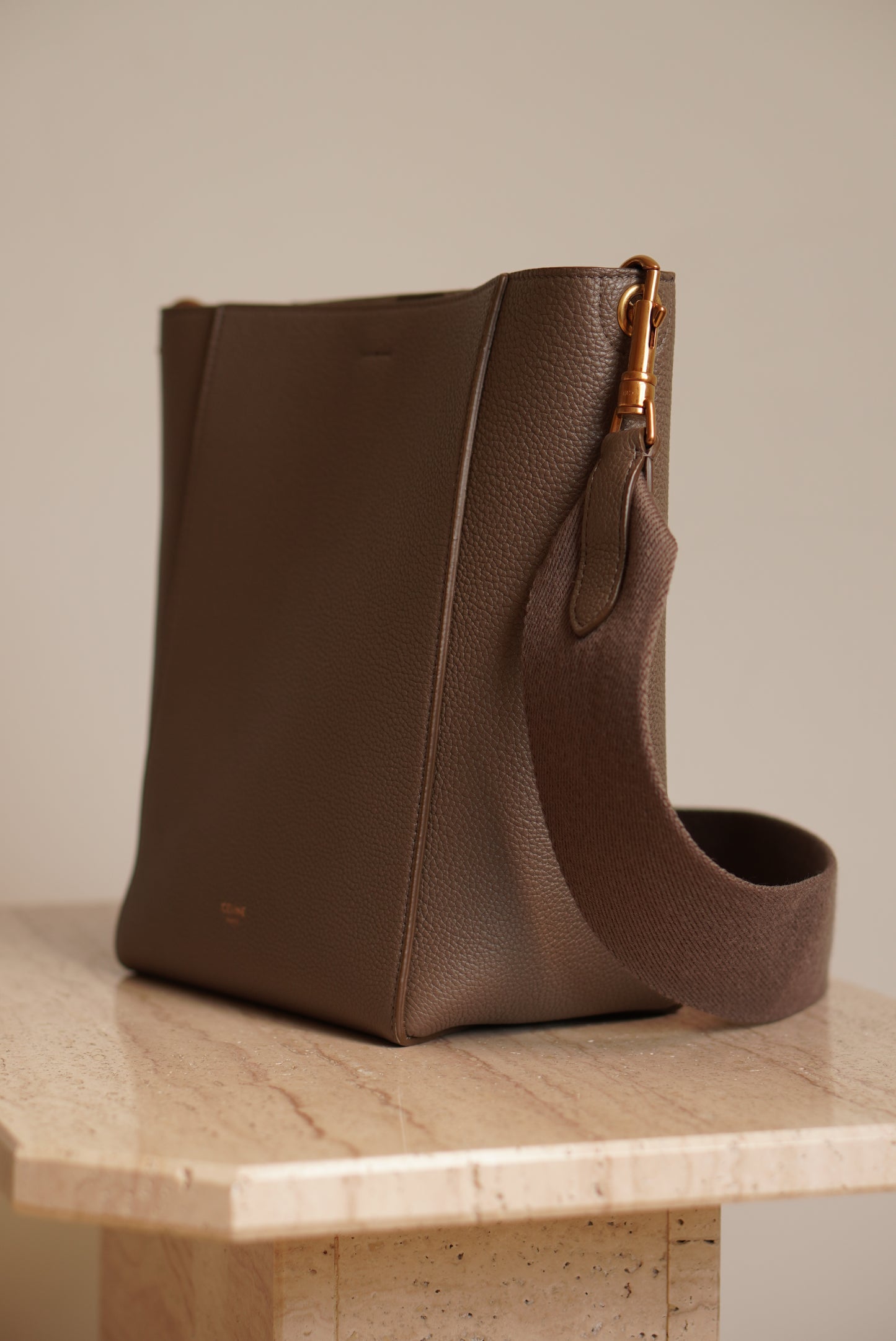 CELINE SEAU SANGLE SMALL | ETOUPE