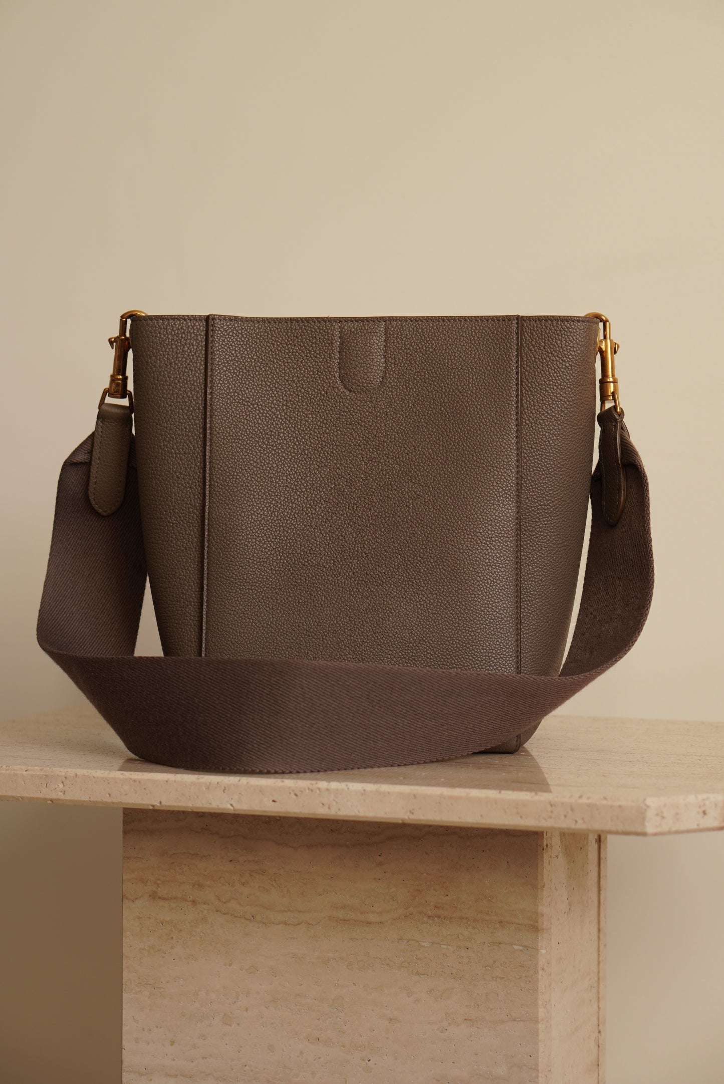 CELINE SEAU SANGLE SMALL | ETOUPE