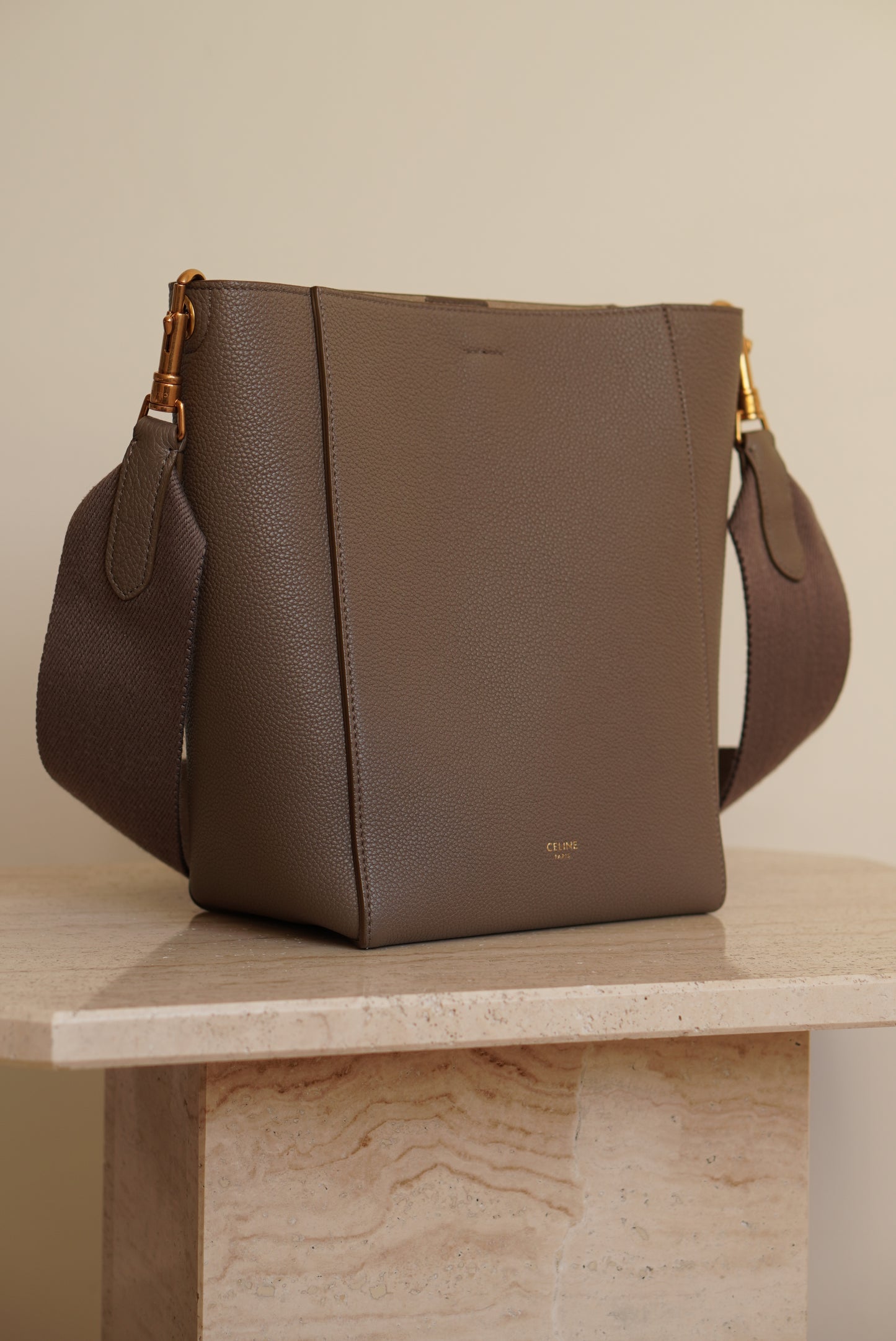 CELINE SEAU SANGLE SMALL | ETOUPE