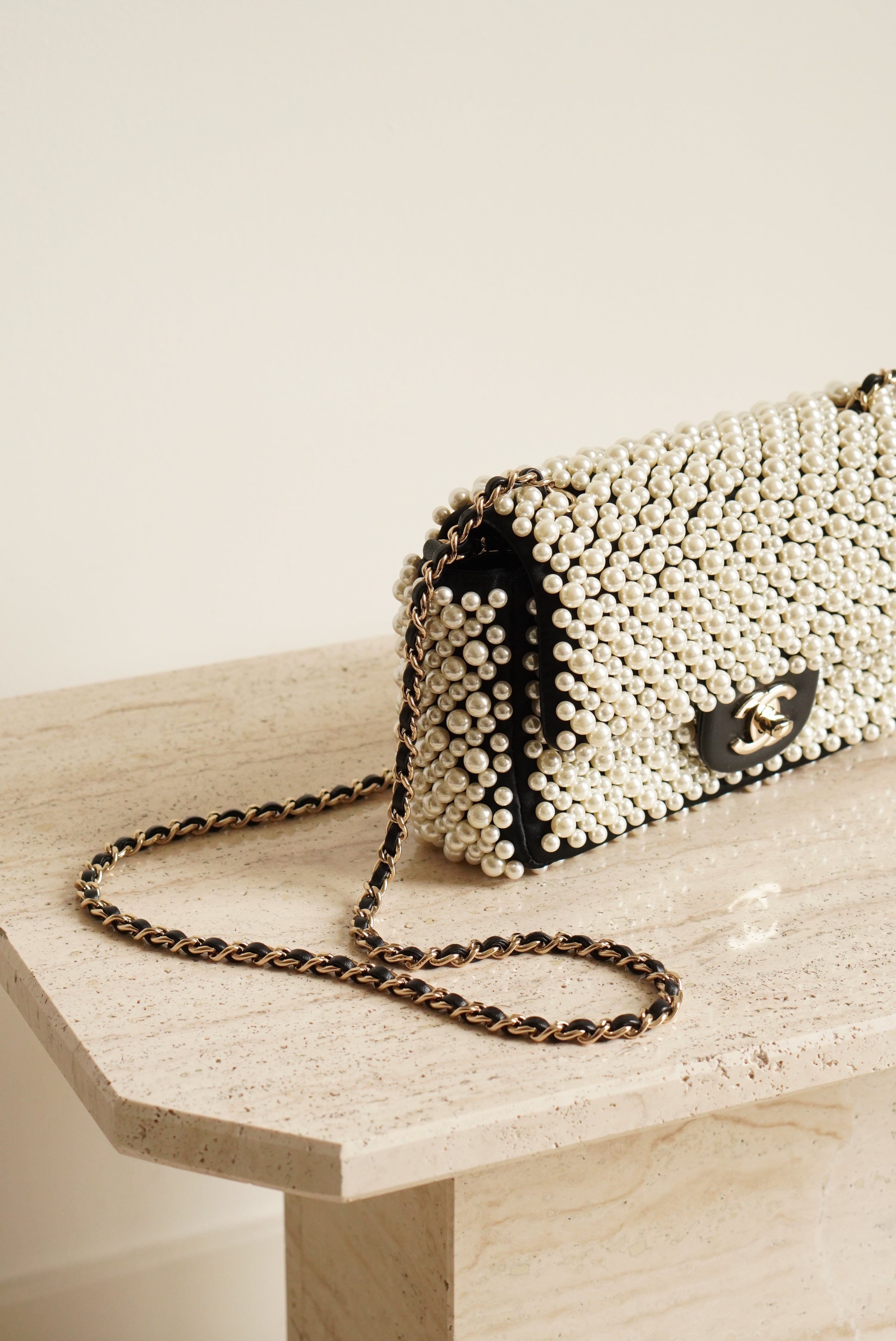 CHANEL 19S PEARL MINI RECTANGULAR
