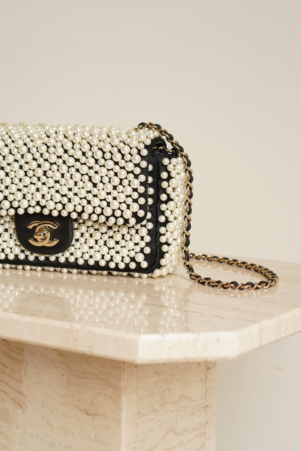 CHANEL 19S PEARL MINI RECTANGULAR