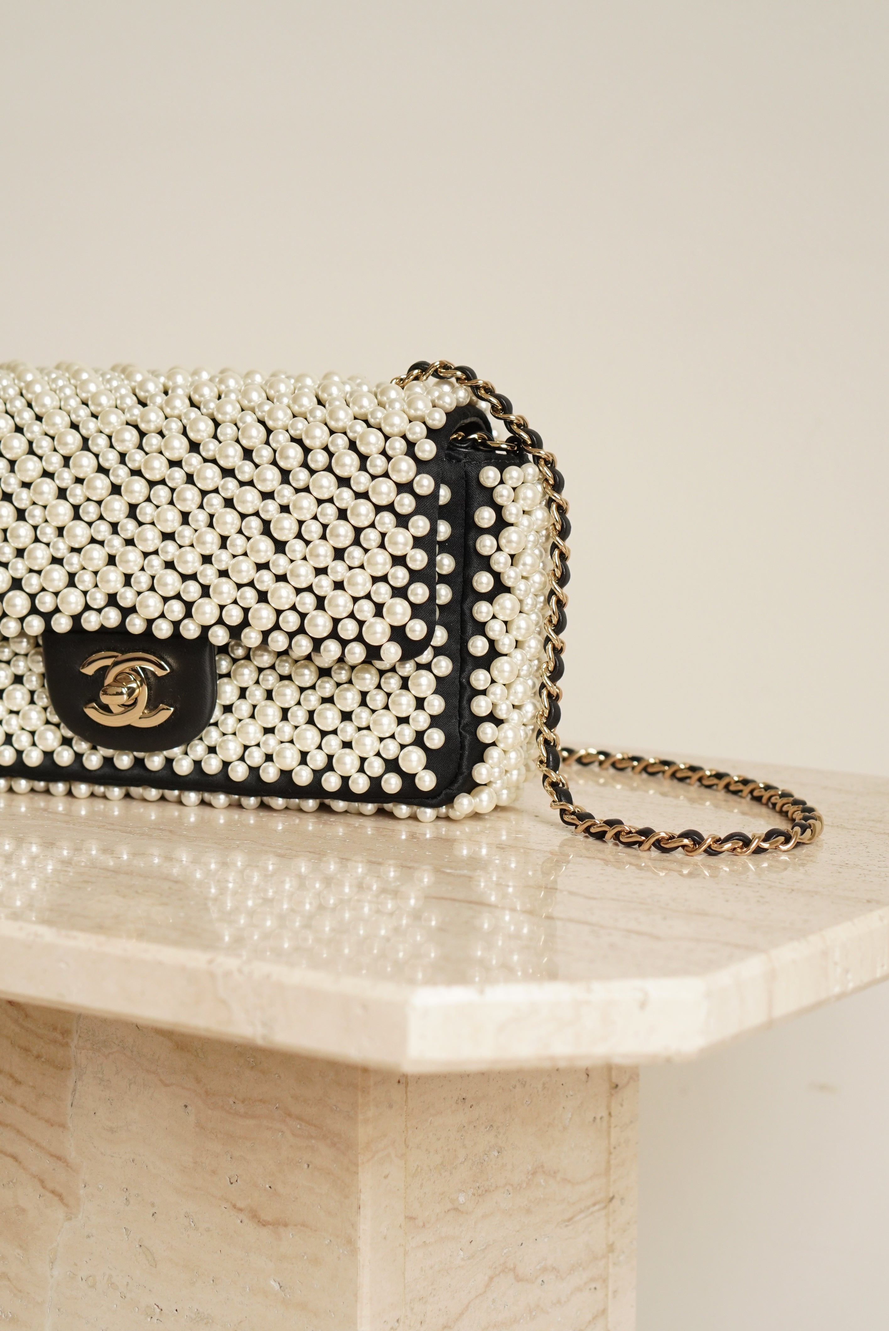 CHANEL 19S PEARL MINI RECTANGULAR