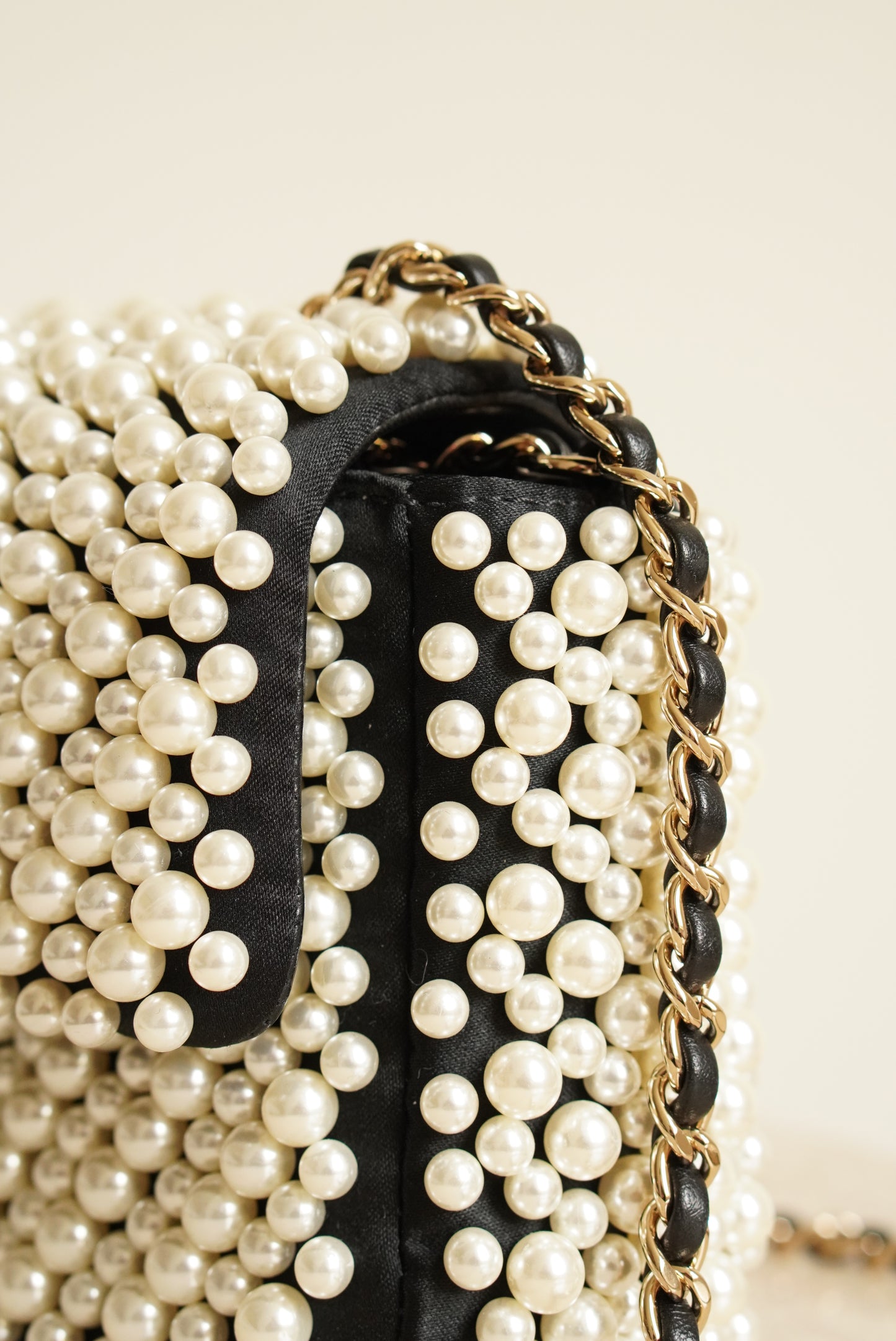 CHANEL 19S PEARL MINI RECTANGULAR
