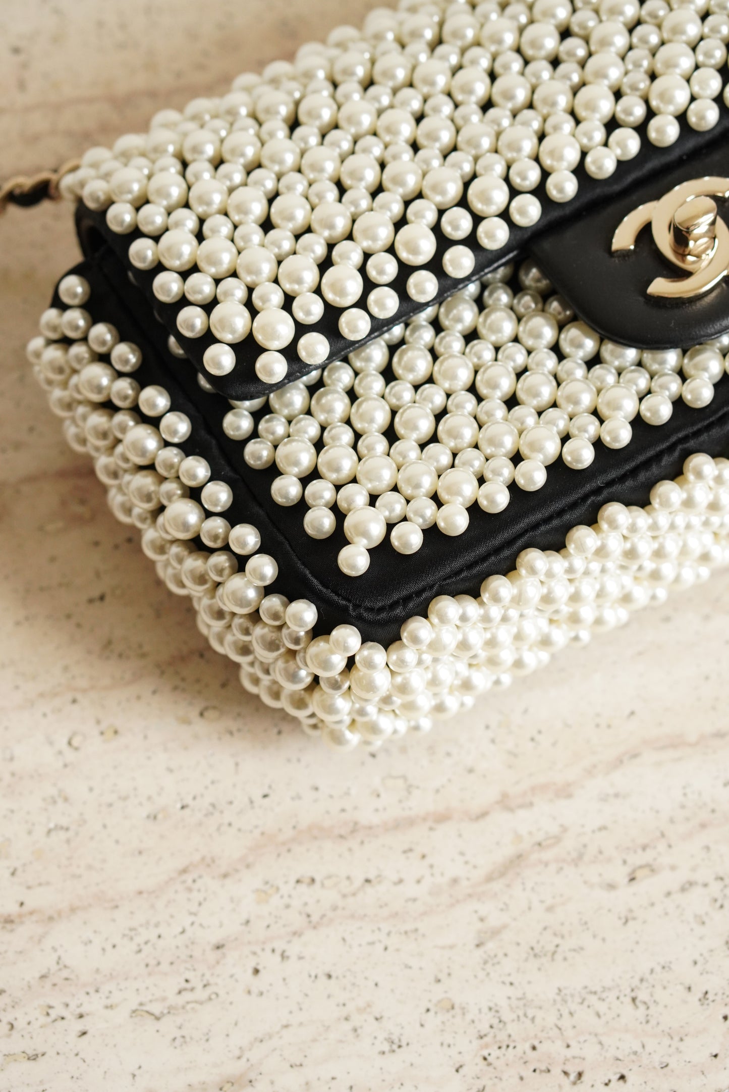 CHANEL 19S PEARL MINI RECTANGULAR