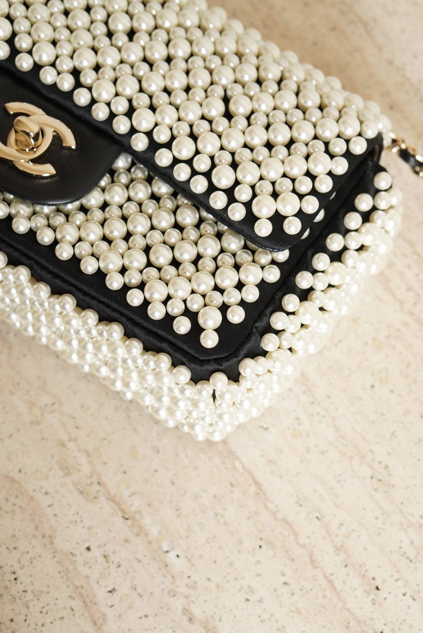 CHANEL 19S PEARL MINI RECTANGULAR