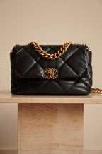 CHANEL 19 LARGE | BLACK