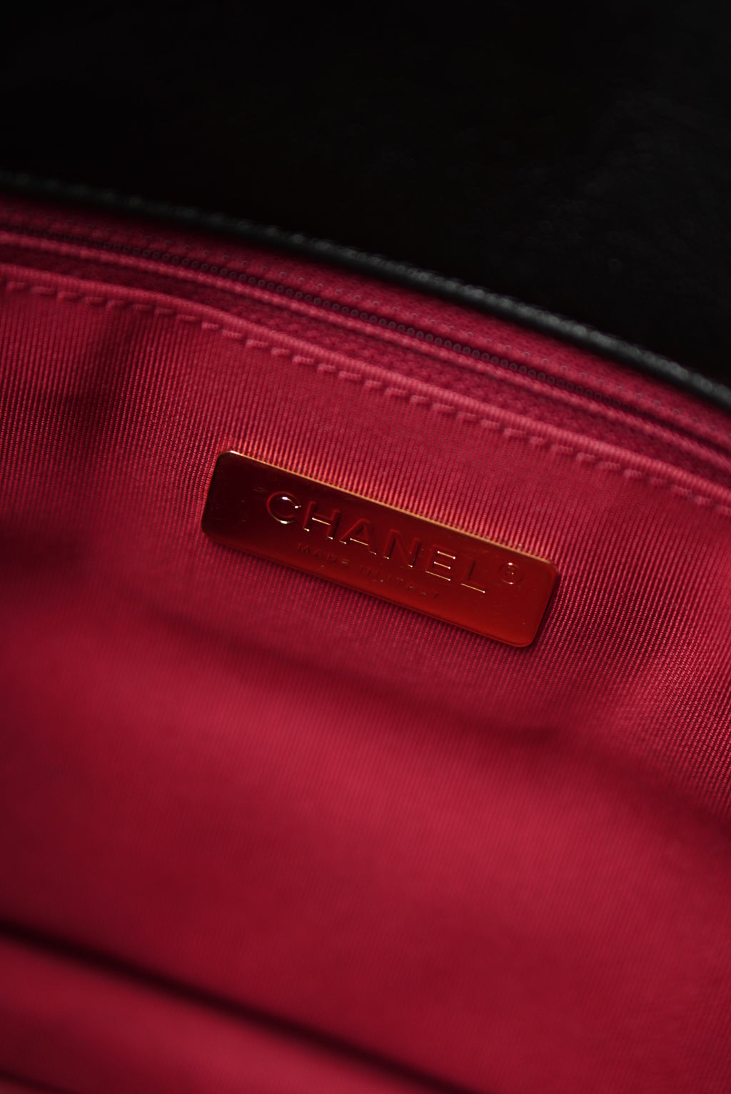 CHANEL 19 LARGE | BLACK
