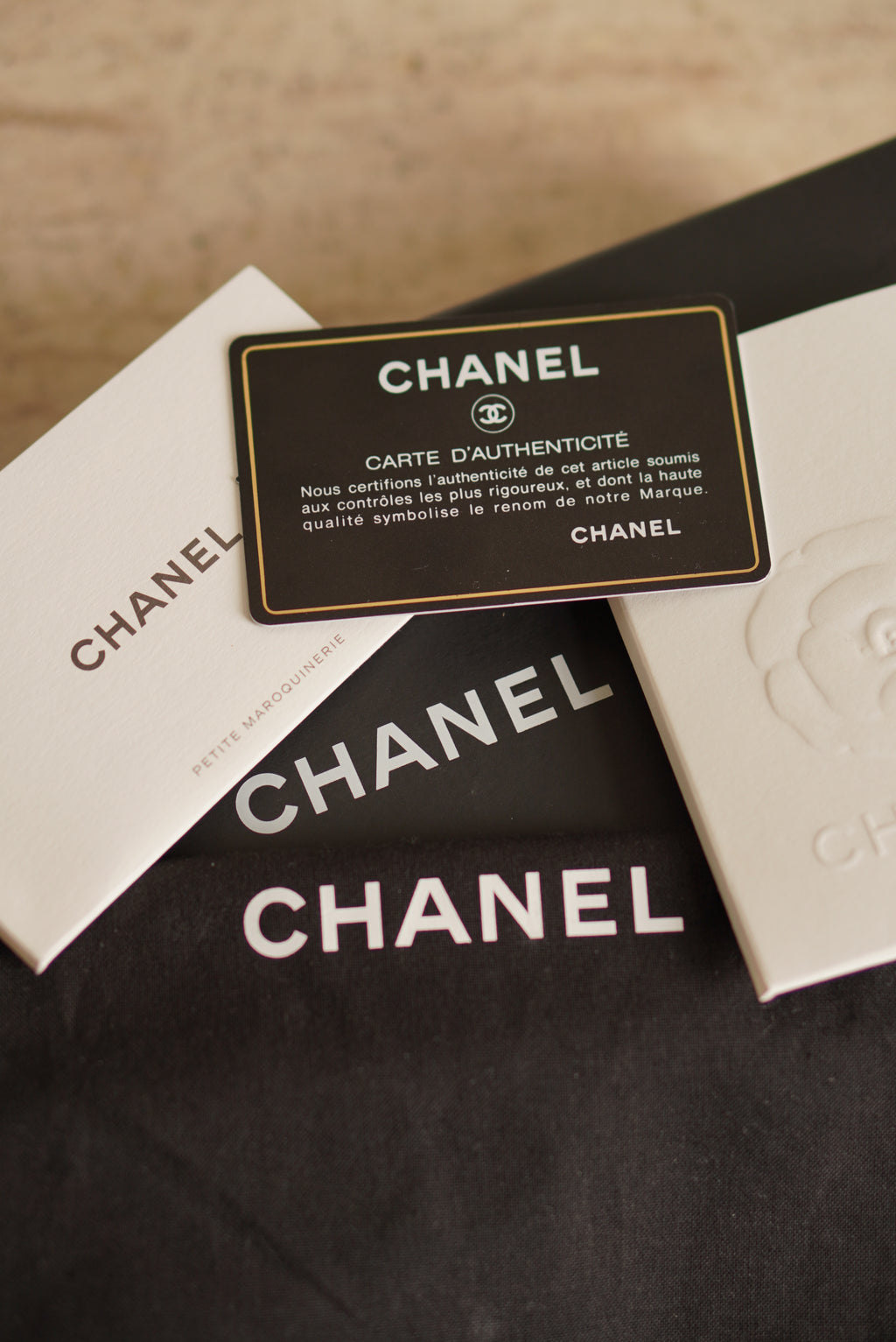 CHANEL 21K MICRO TOP HANDLE | BLACK