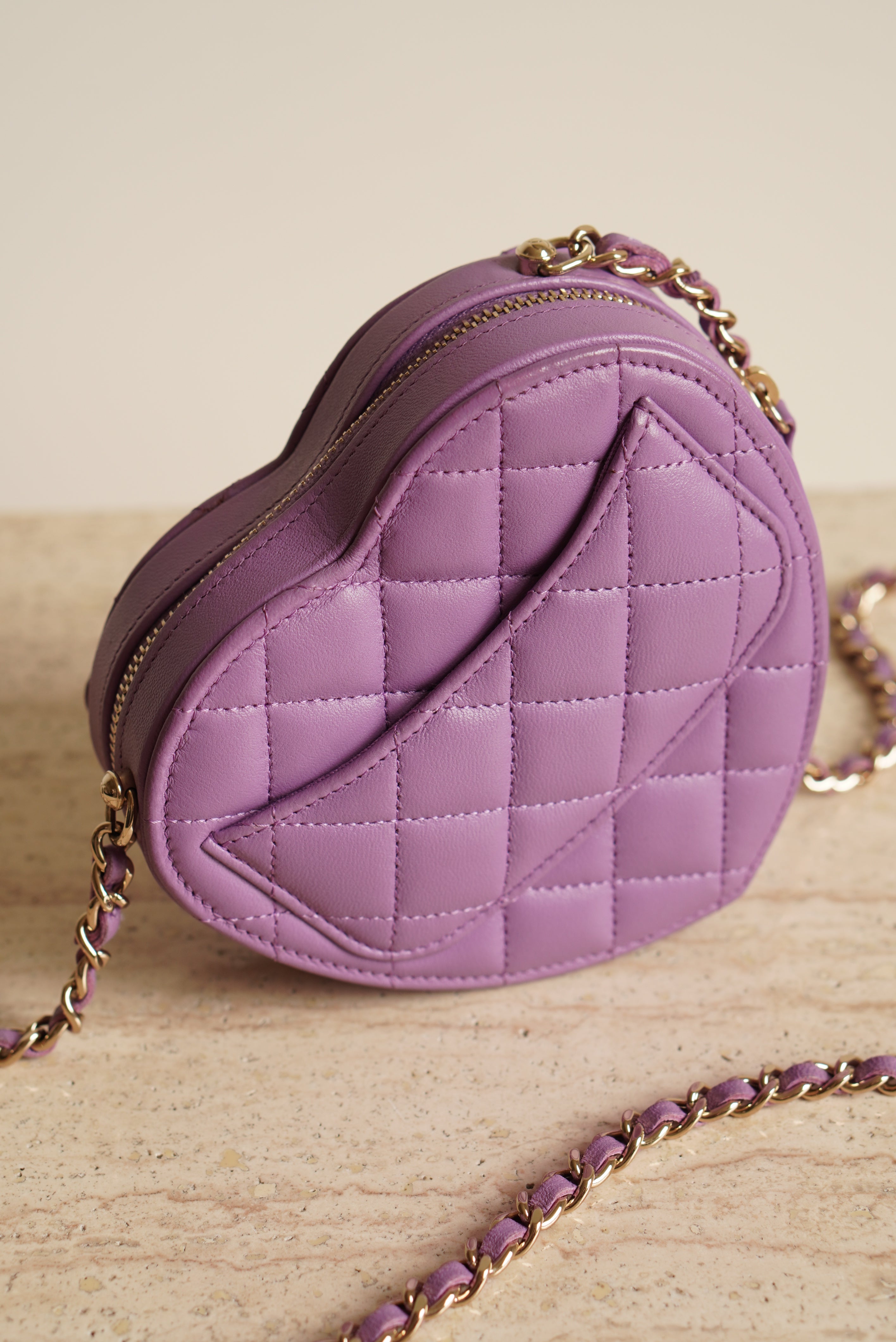 CHANEL 22S SMALL HEART BAG | PURPLE