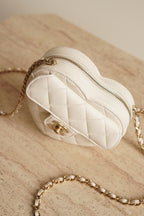 CHANEL 22S SMALL HEART BAG | WHITE