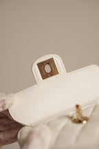 CHANEL 22S SMALL HEART BAG | WHITE