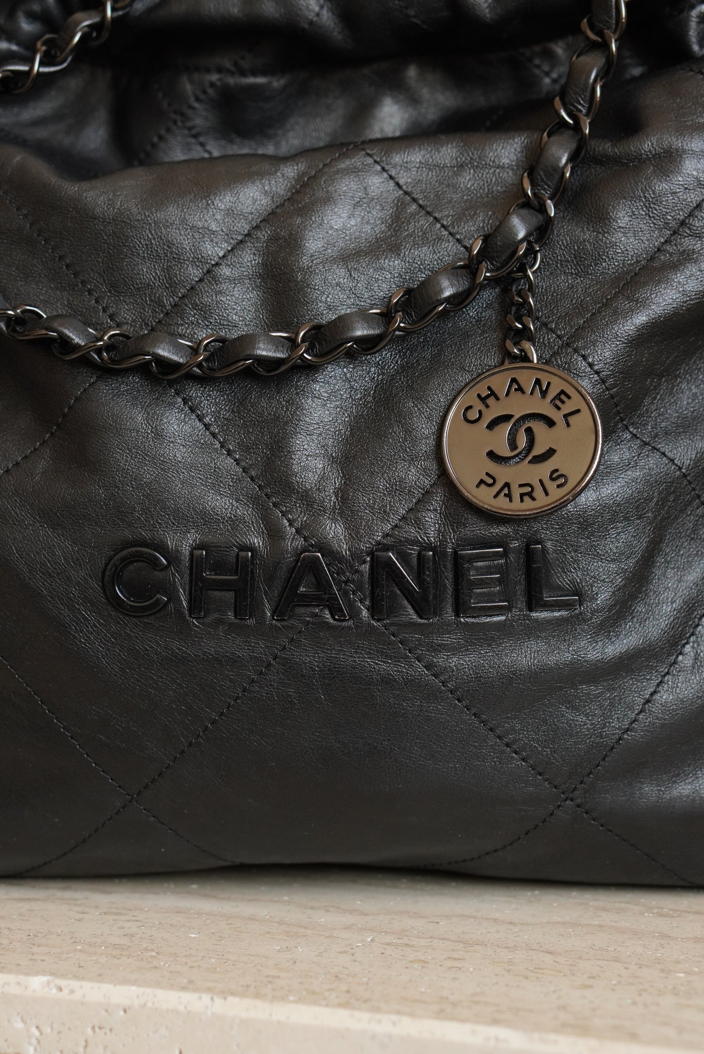 CHANEL 22 SMALL | SO BLACK