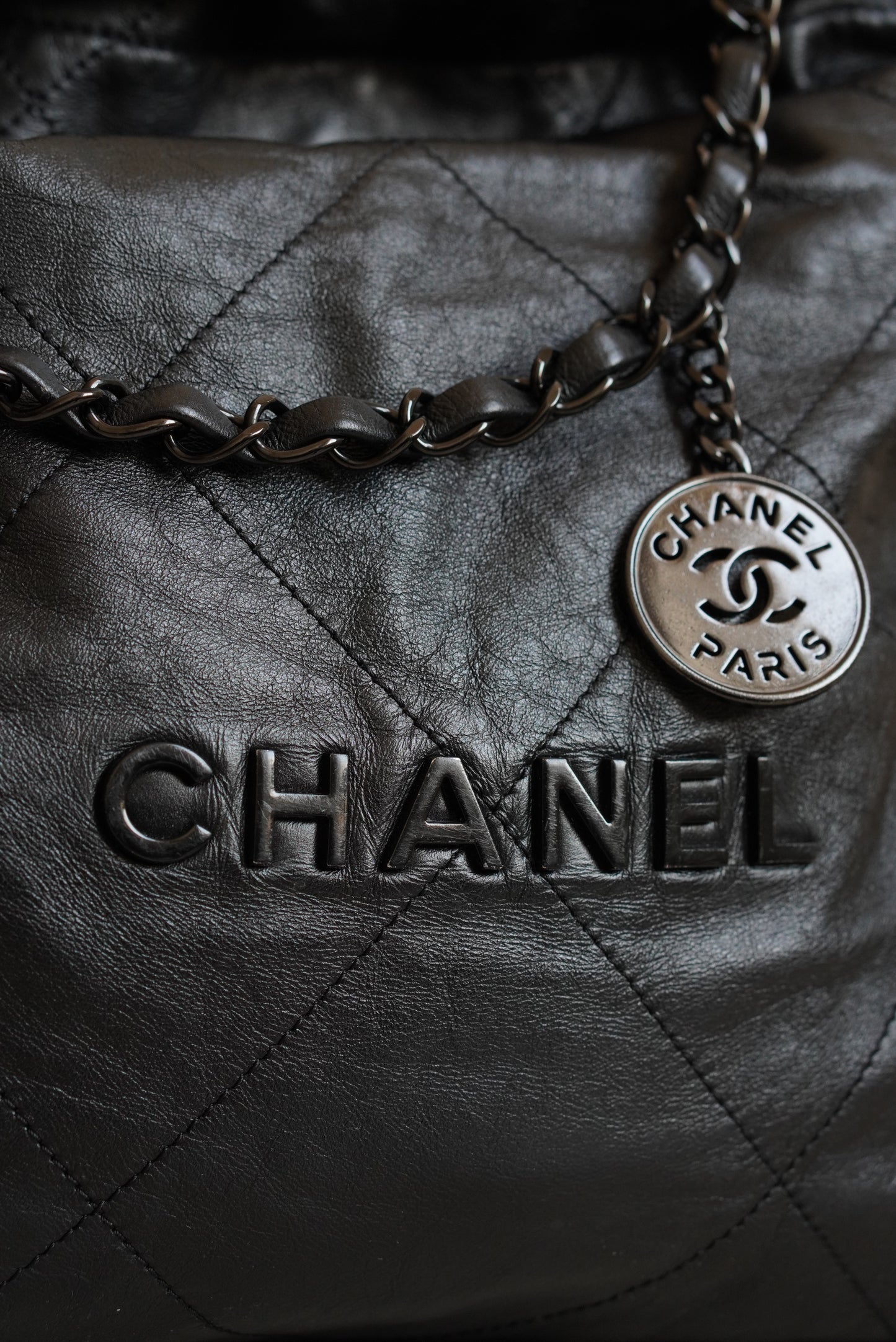 CHANEL 22 SMALL | SO BLACK