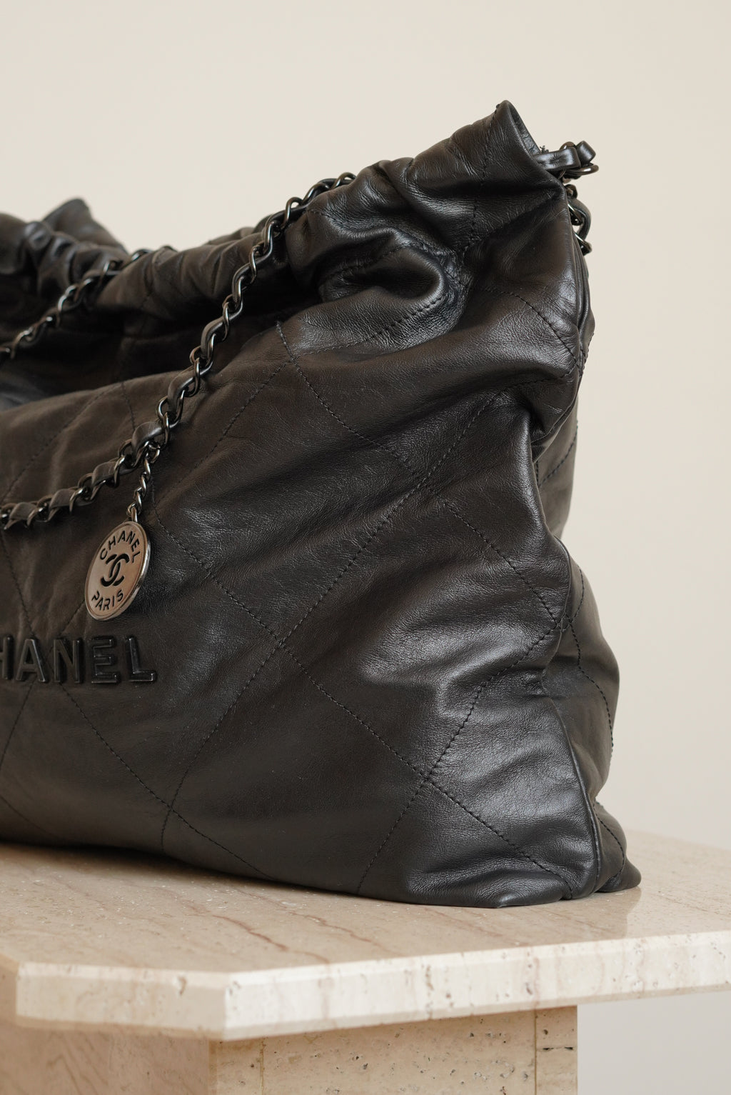 CHANEL 22 SMALL | SO BLACK