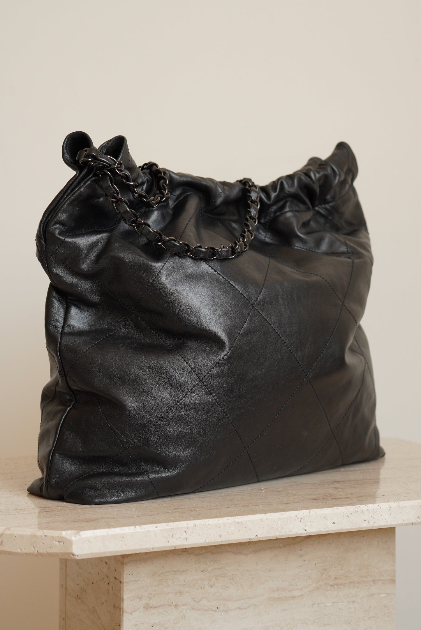 CHANEL 22 SMALL | SO BLACK